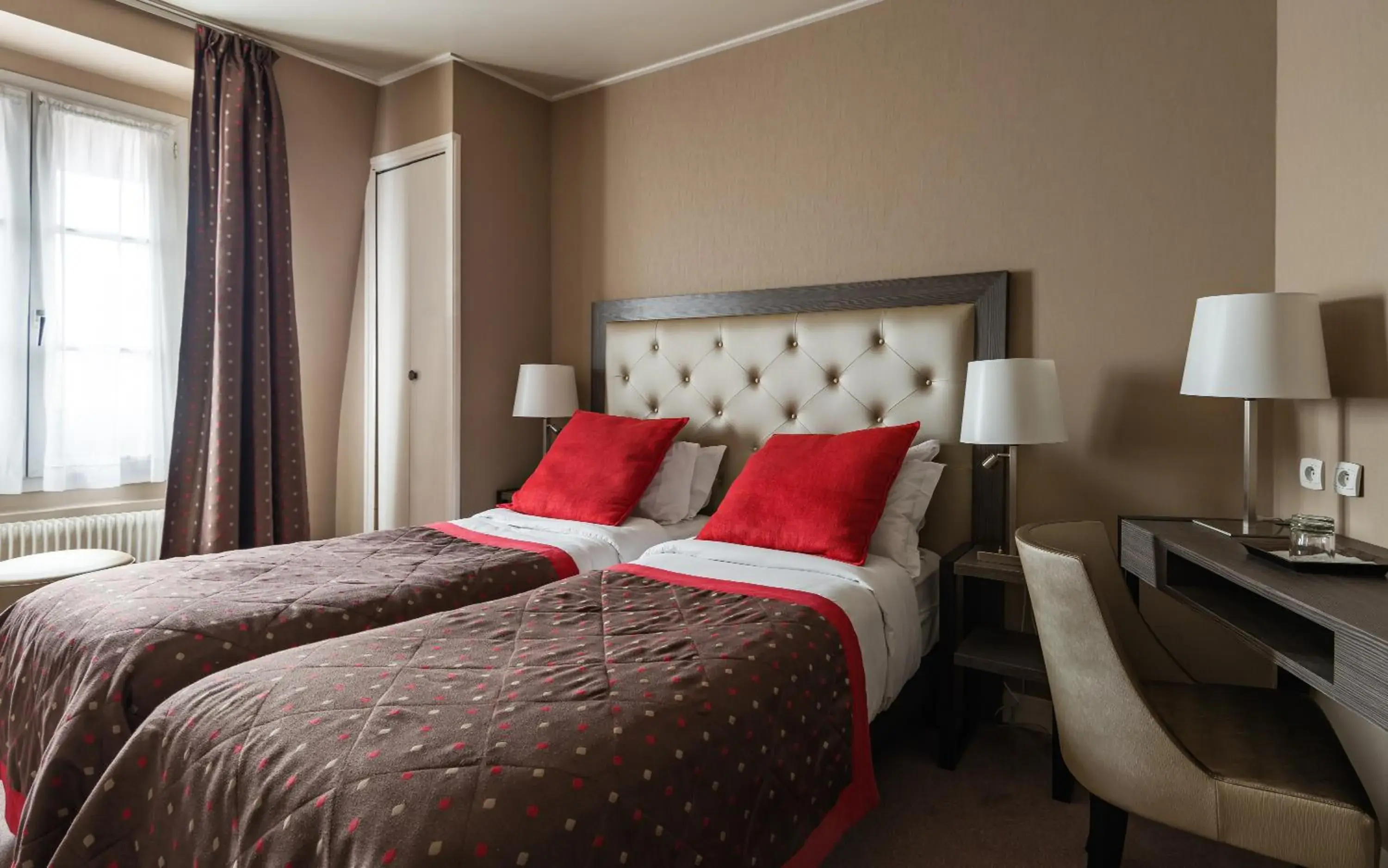 Twin Room in Eiffel Kennedy Twin Room in Eiffel Kennedy