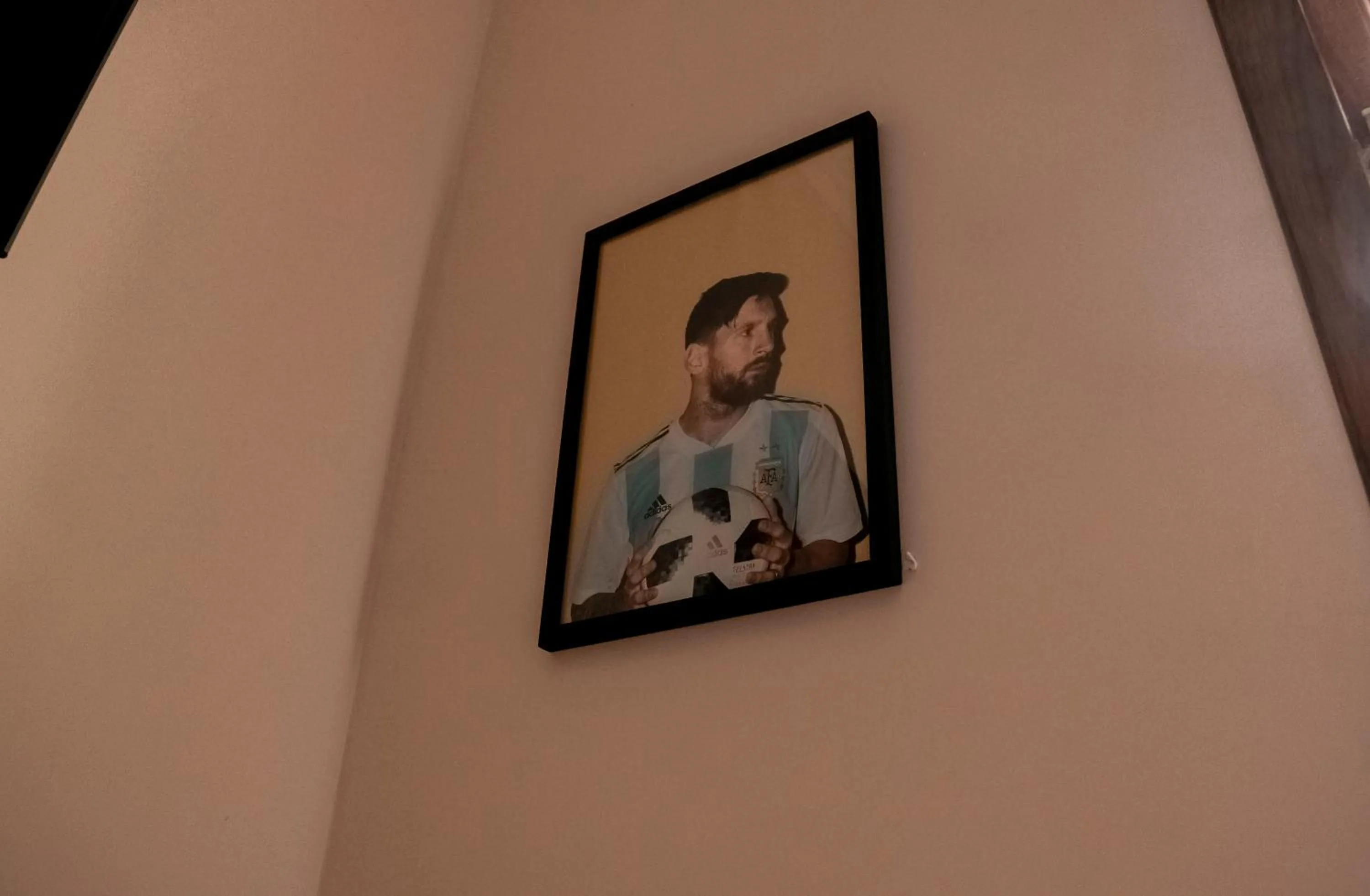 Logo/Certificate/Sign in Che Juan Hostel BA