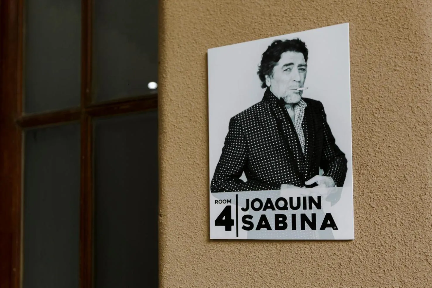 Logo/Certificate/Sign in Che Juan Hostel BA