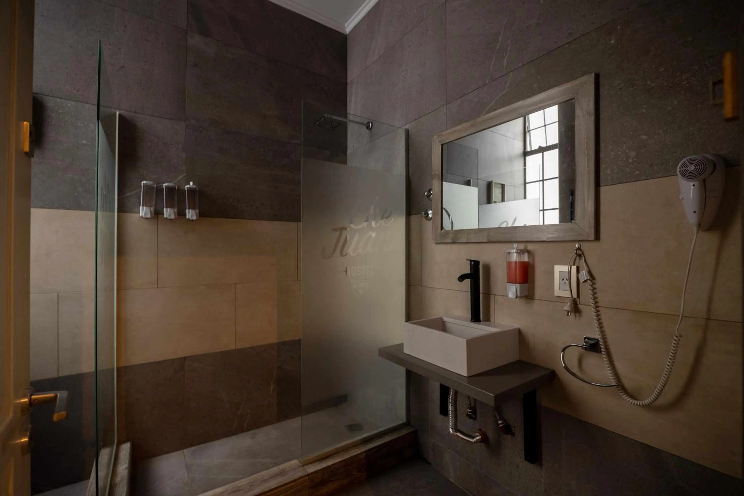 Bathroom in Che Juan Hostel BA