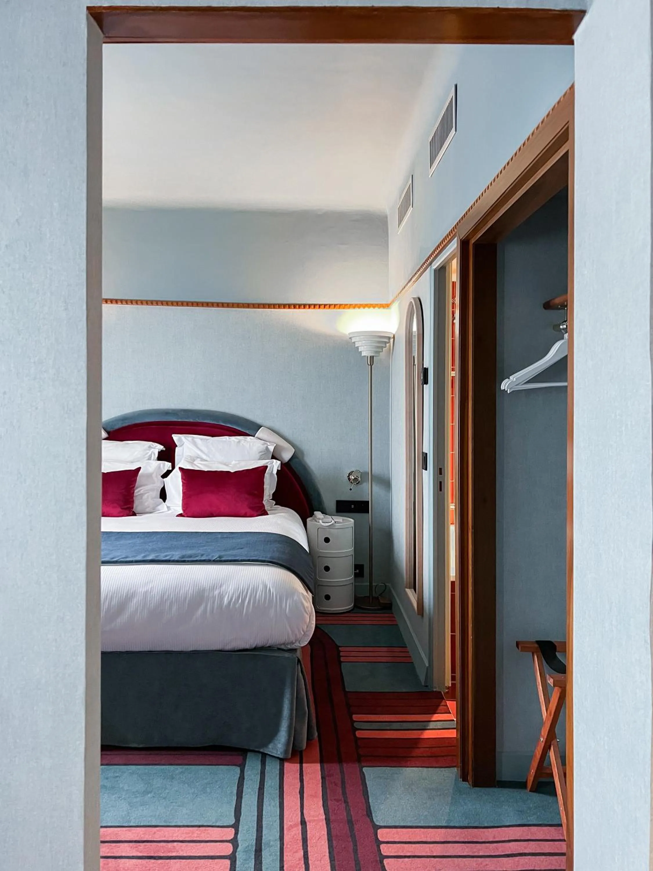 Bedroom, Bed in Hôtel Mercedes