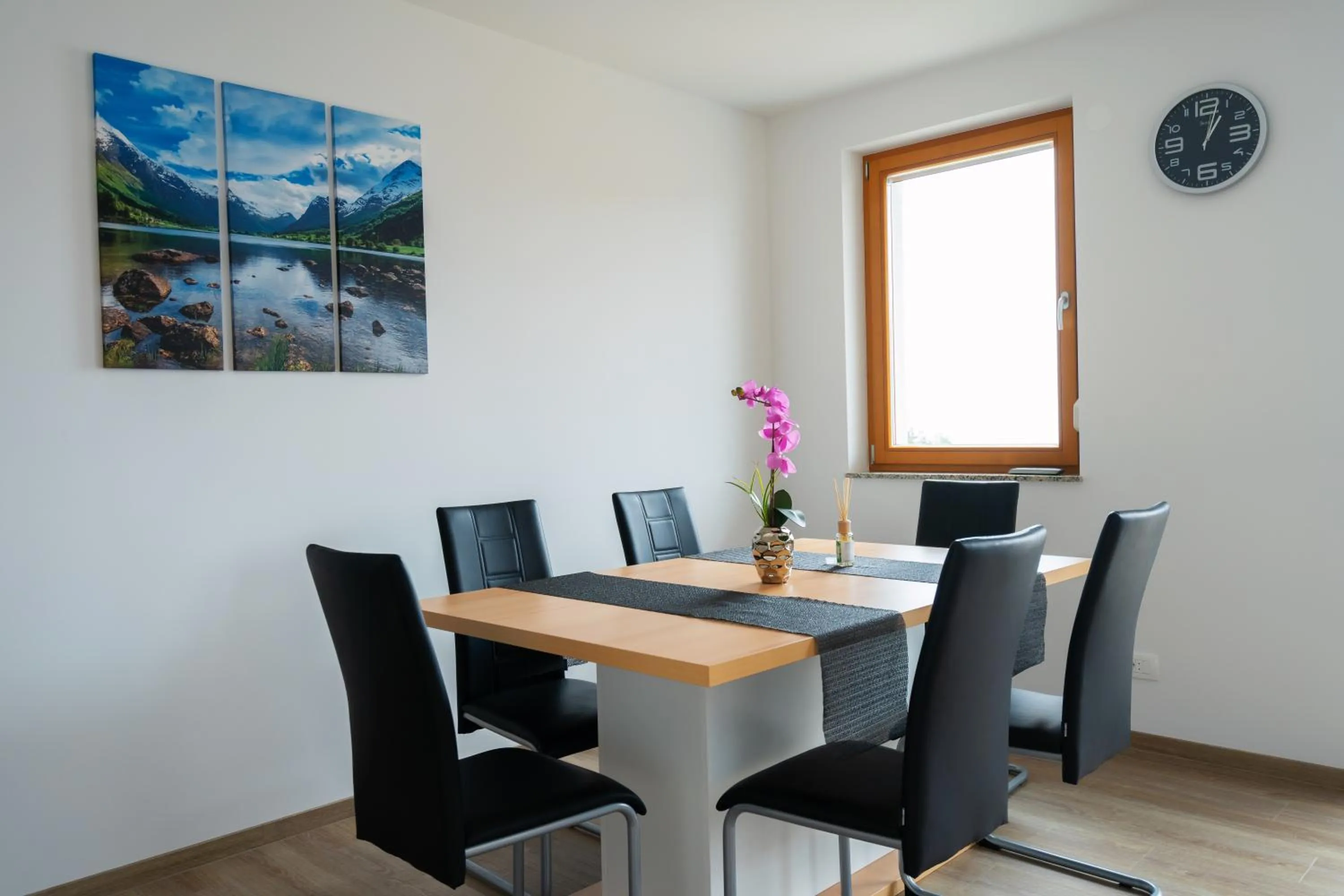 Dining area in PJagodic Apartments & Wellness