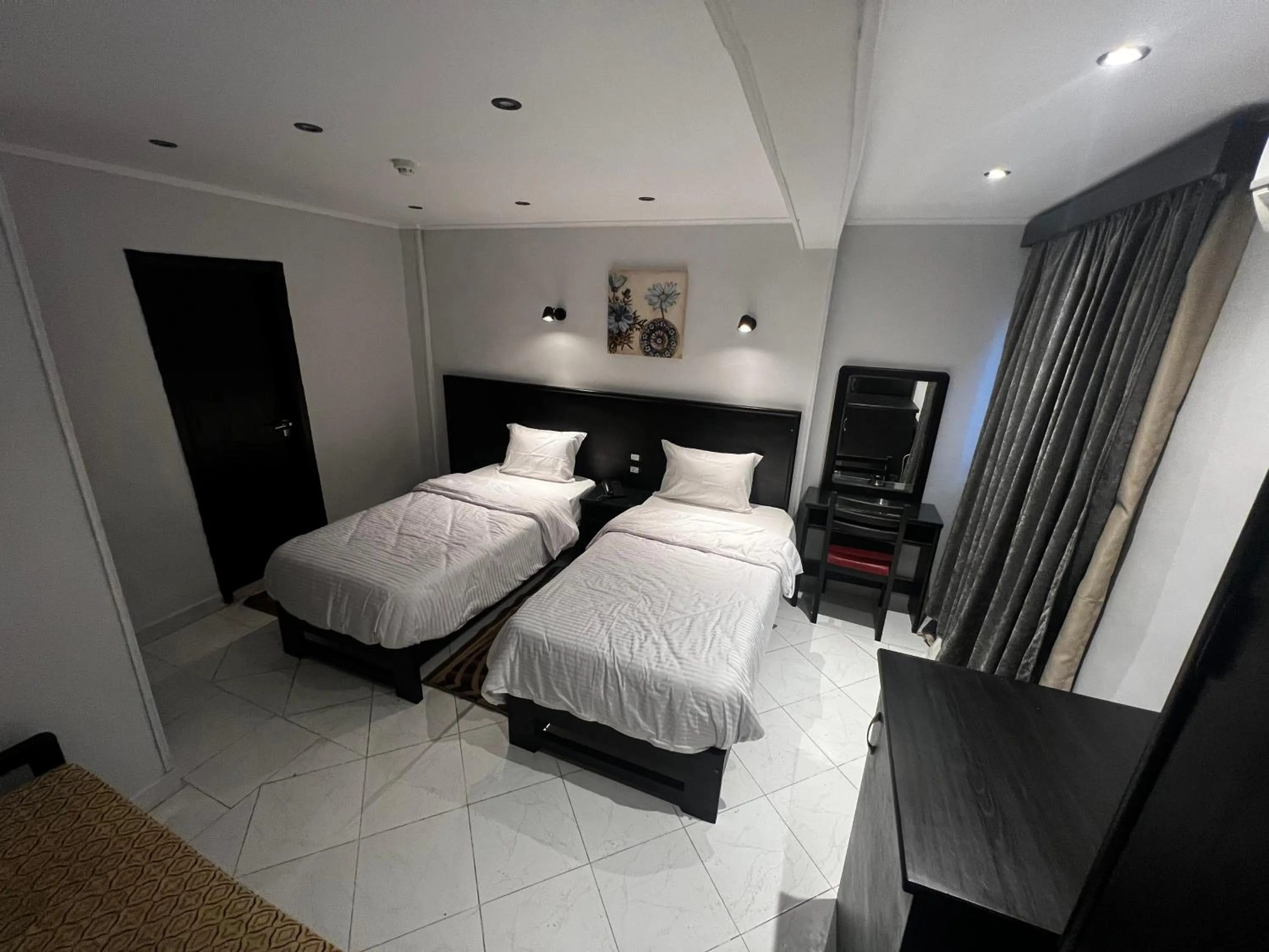 Photo of the whole room, Bed in Helio Cairo Hotel