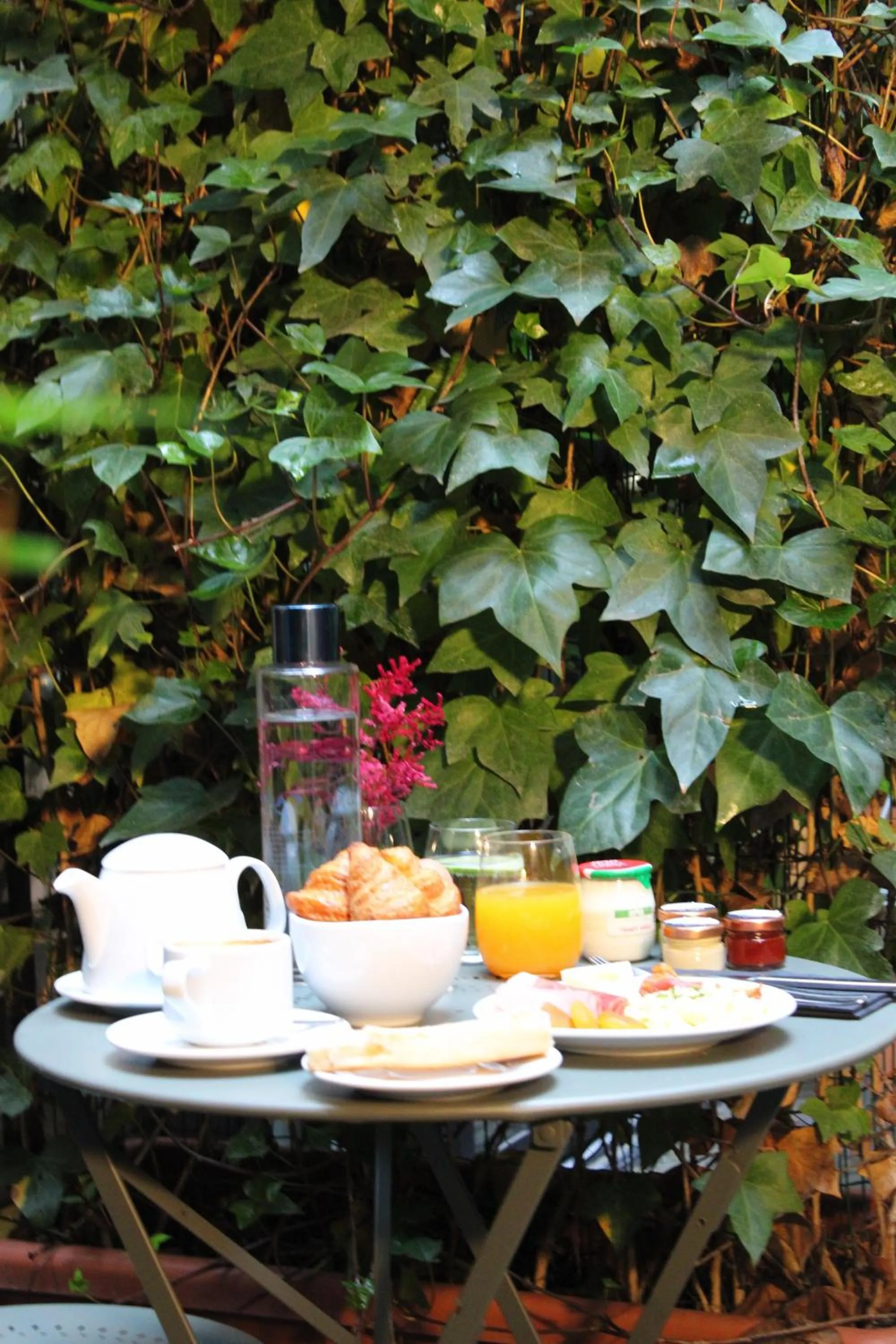 Food in Hôtel du Ministère