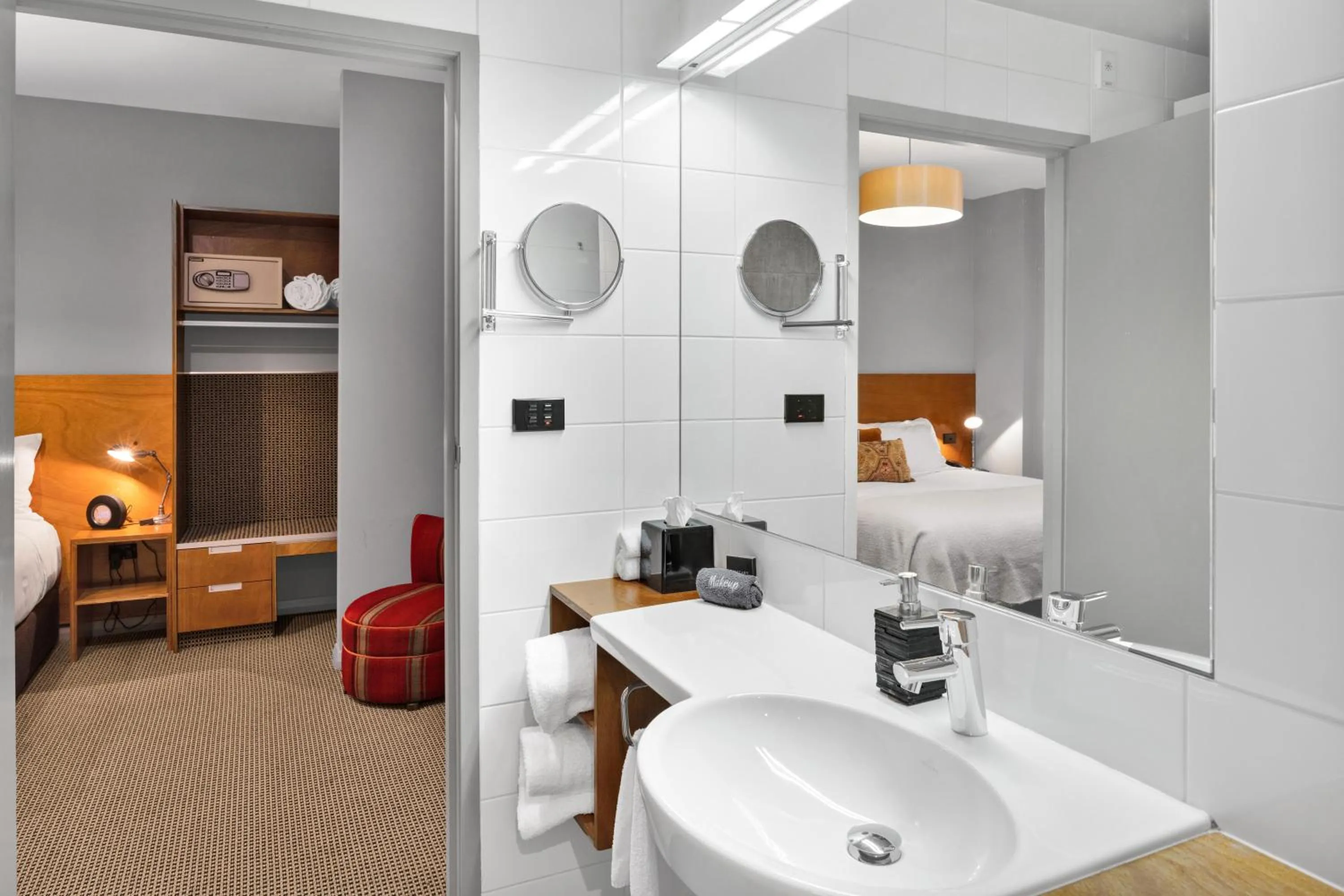 Bathroom, Bed in King and Queen Hotel Suites