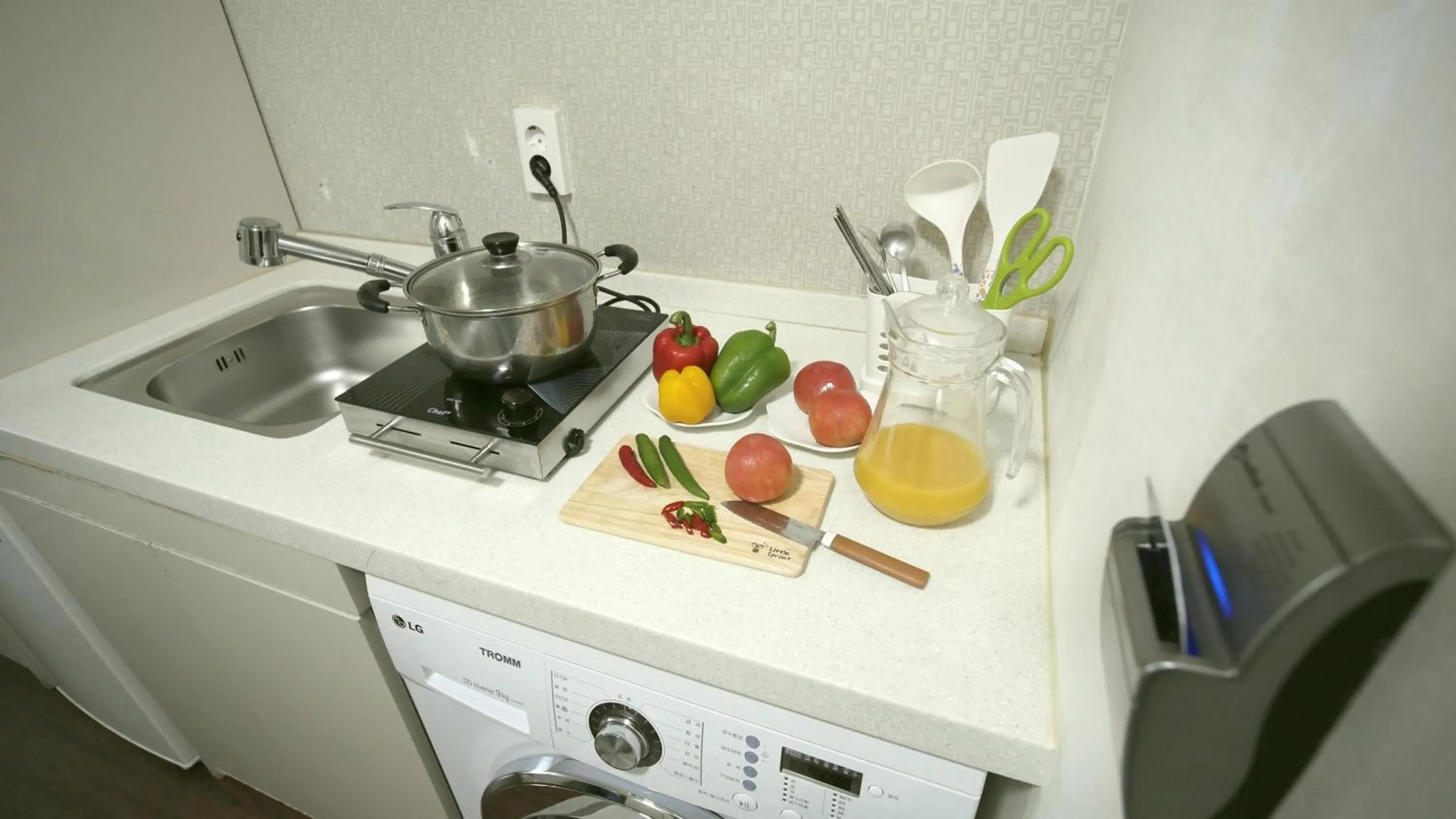 Kitchen or kitchenette in Residence Mumum Hotel
