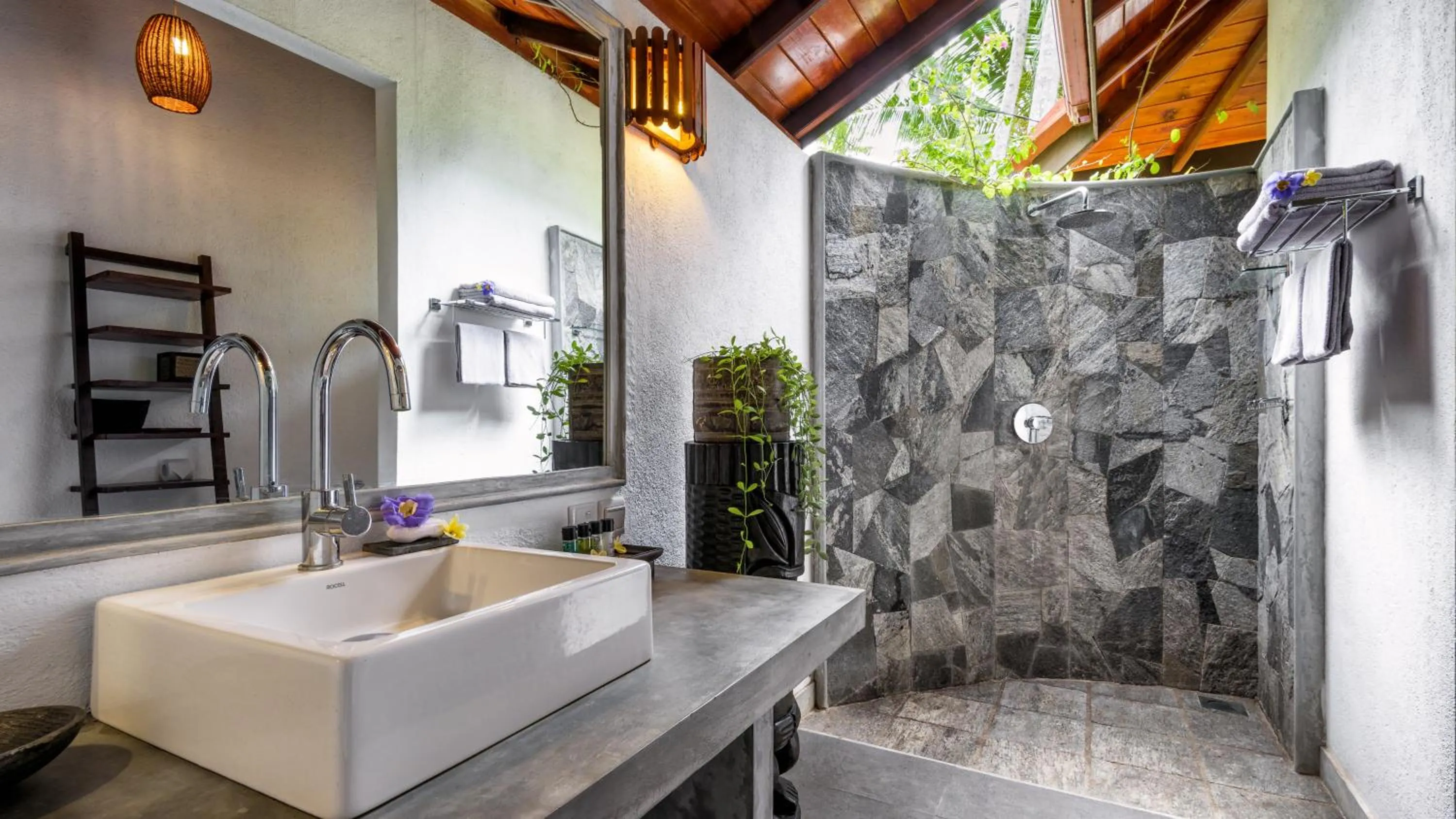 Shower, Bathroom in Good Karma