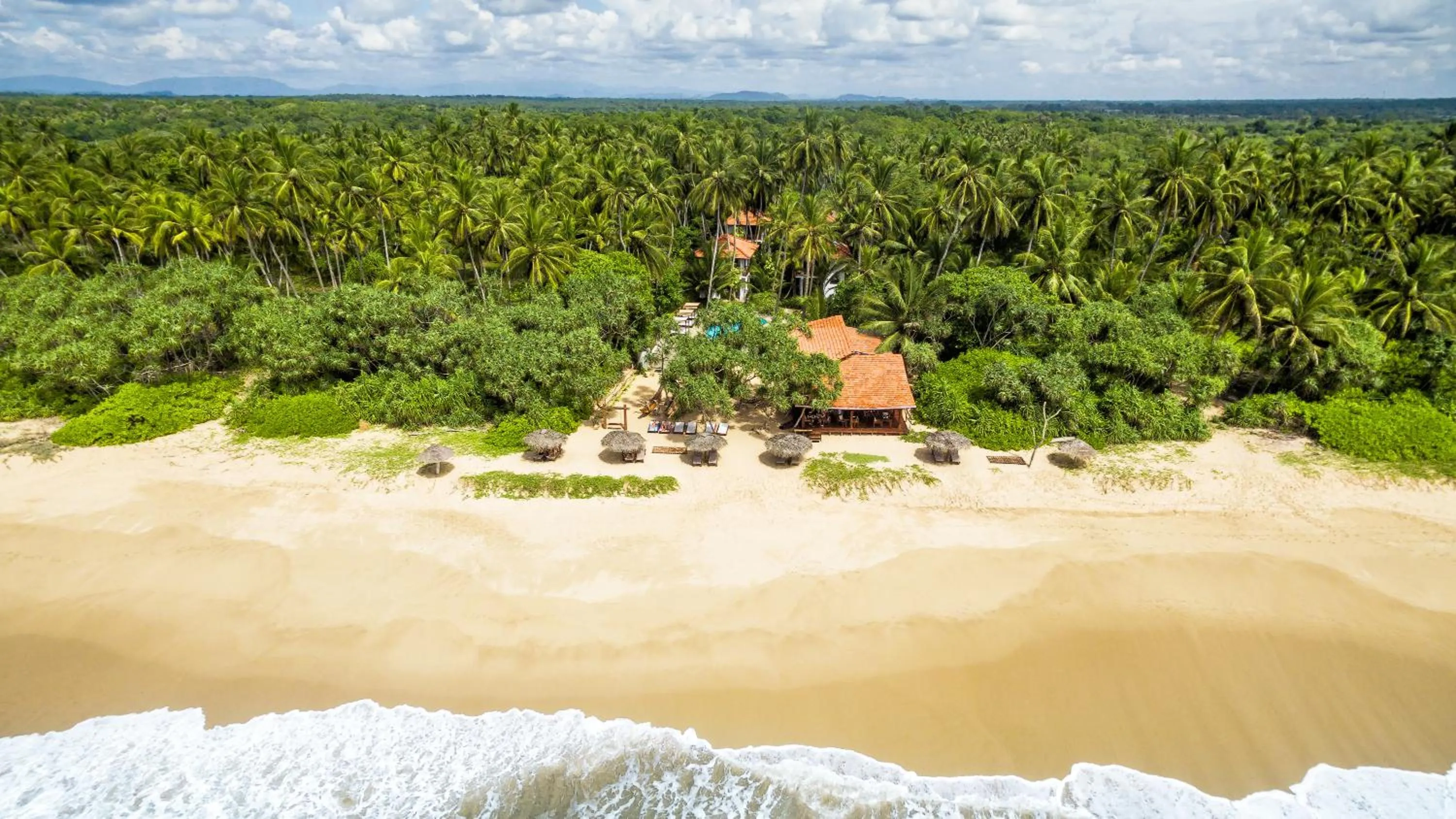 Facade/entrance, Bird's-eye View in Good Karma