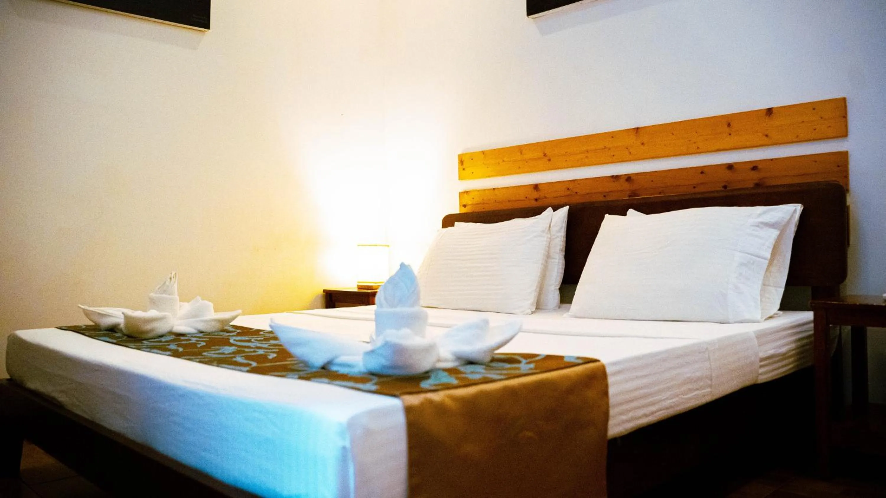 Bedroom, Bed in DiveGurus Boracay Beach Resort