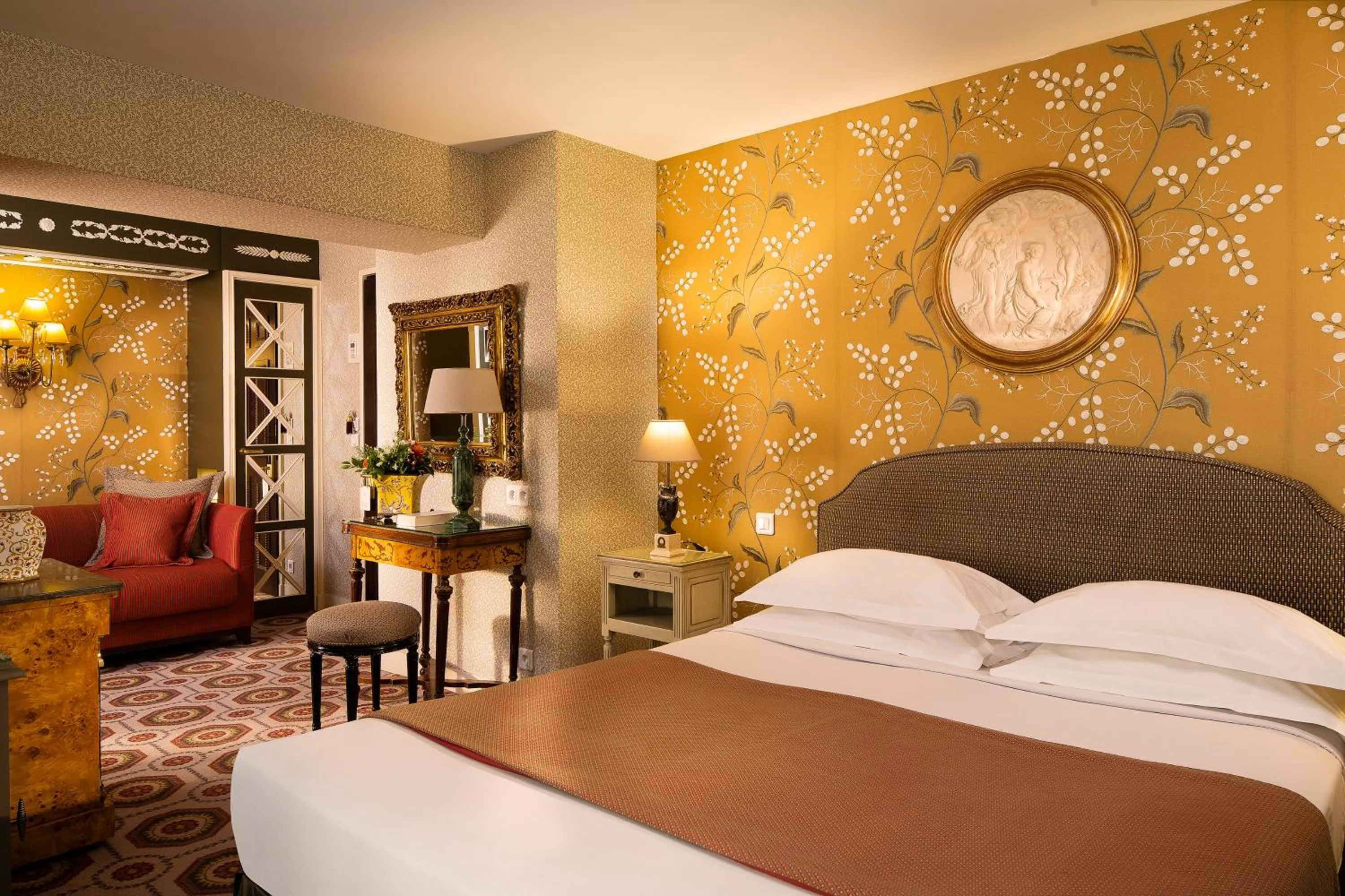 Bed in Hôtel des Grands Hommes