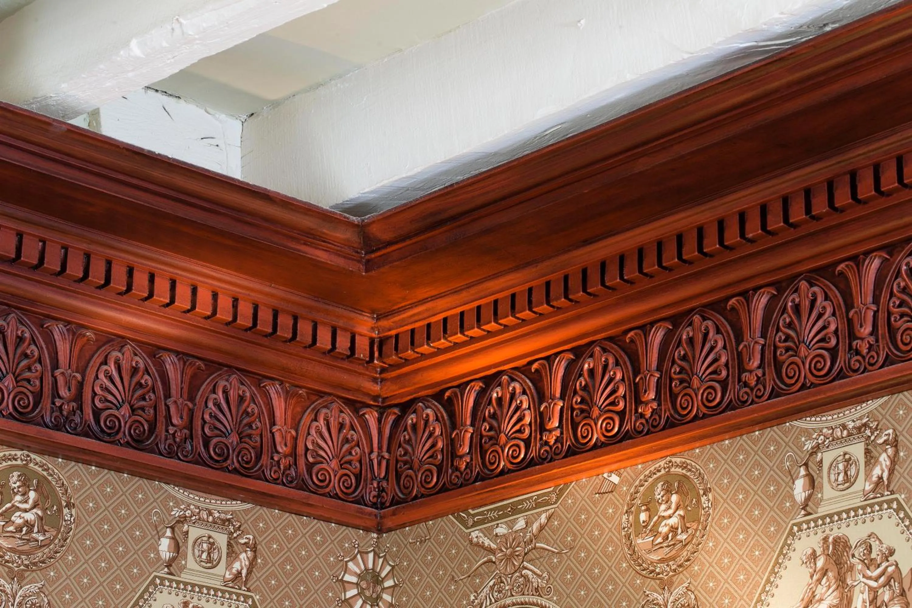 Decorative detail in Hôtel des Grands Hommes