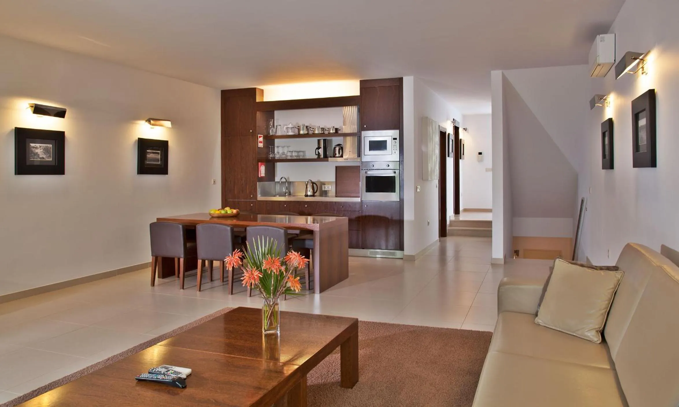 Photo of the whole room in Sao Rafael Holidays