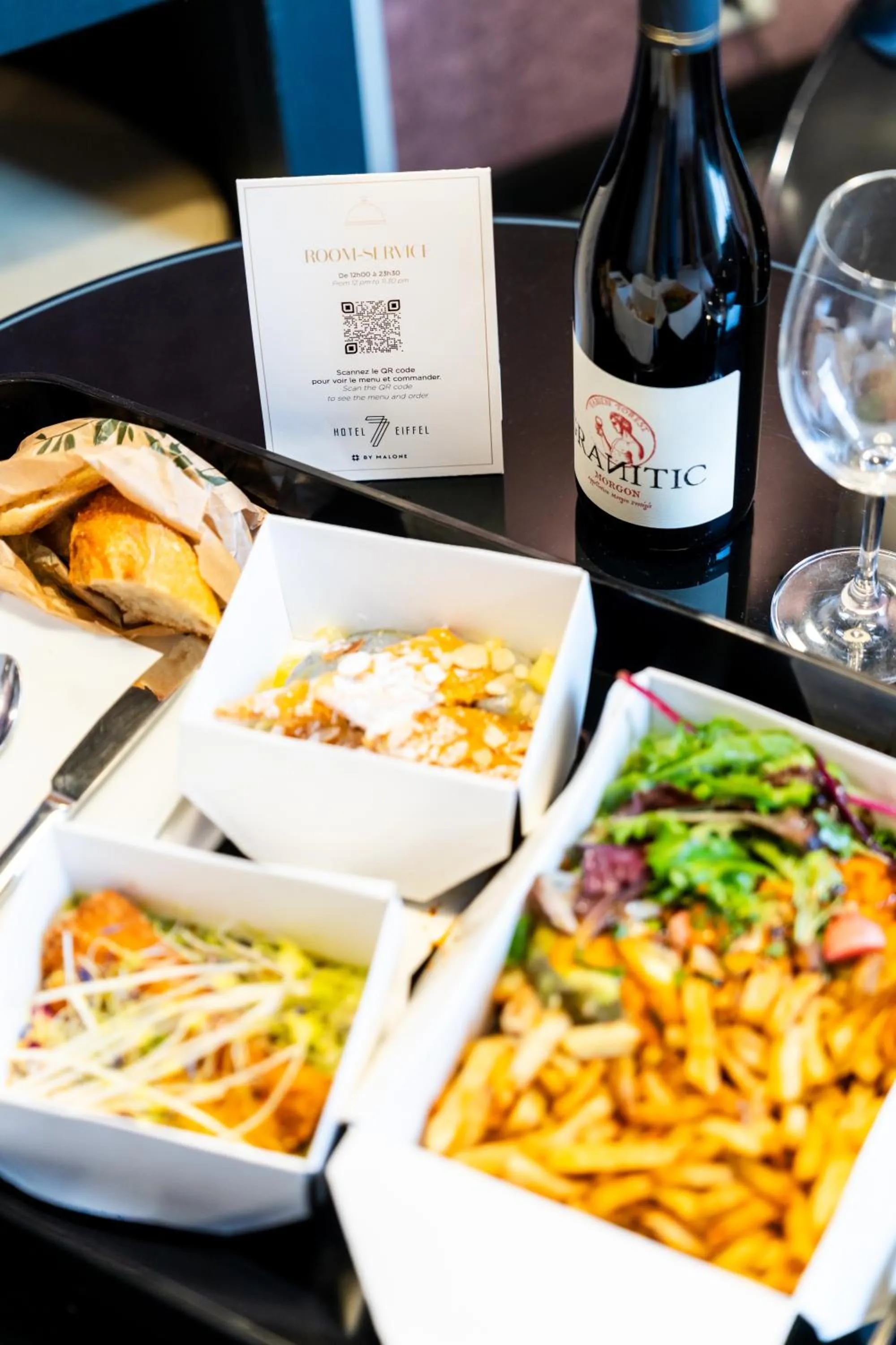 Lunch in Le 7 Eiffel Hotel by Malone