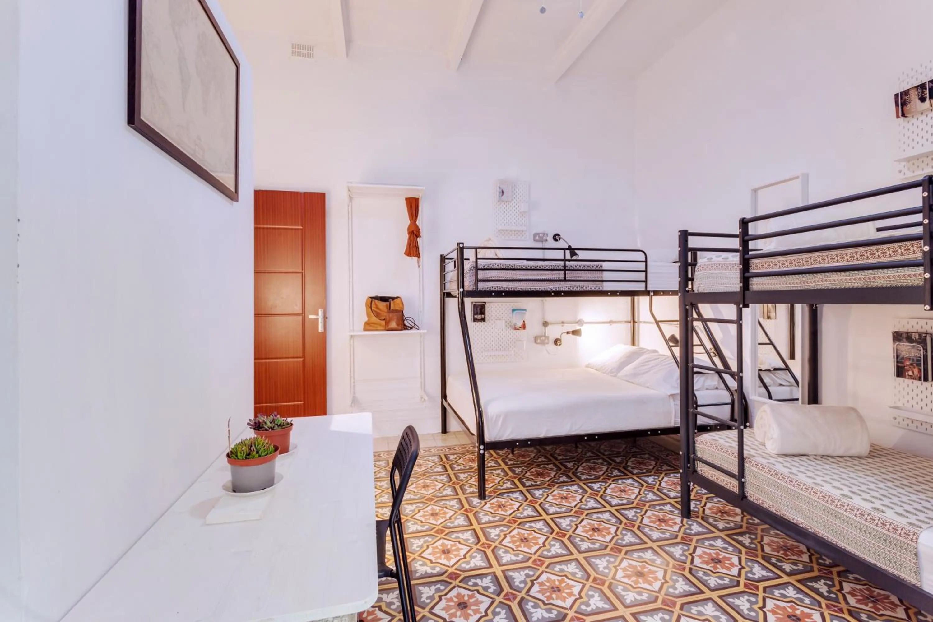 Seating area, Bed in Granny's Inn Hostel