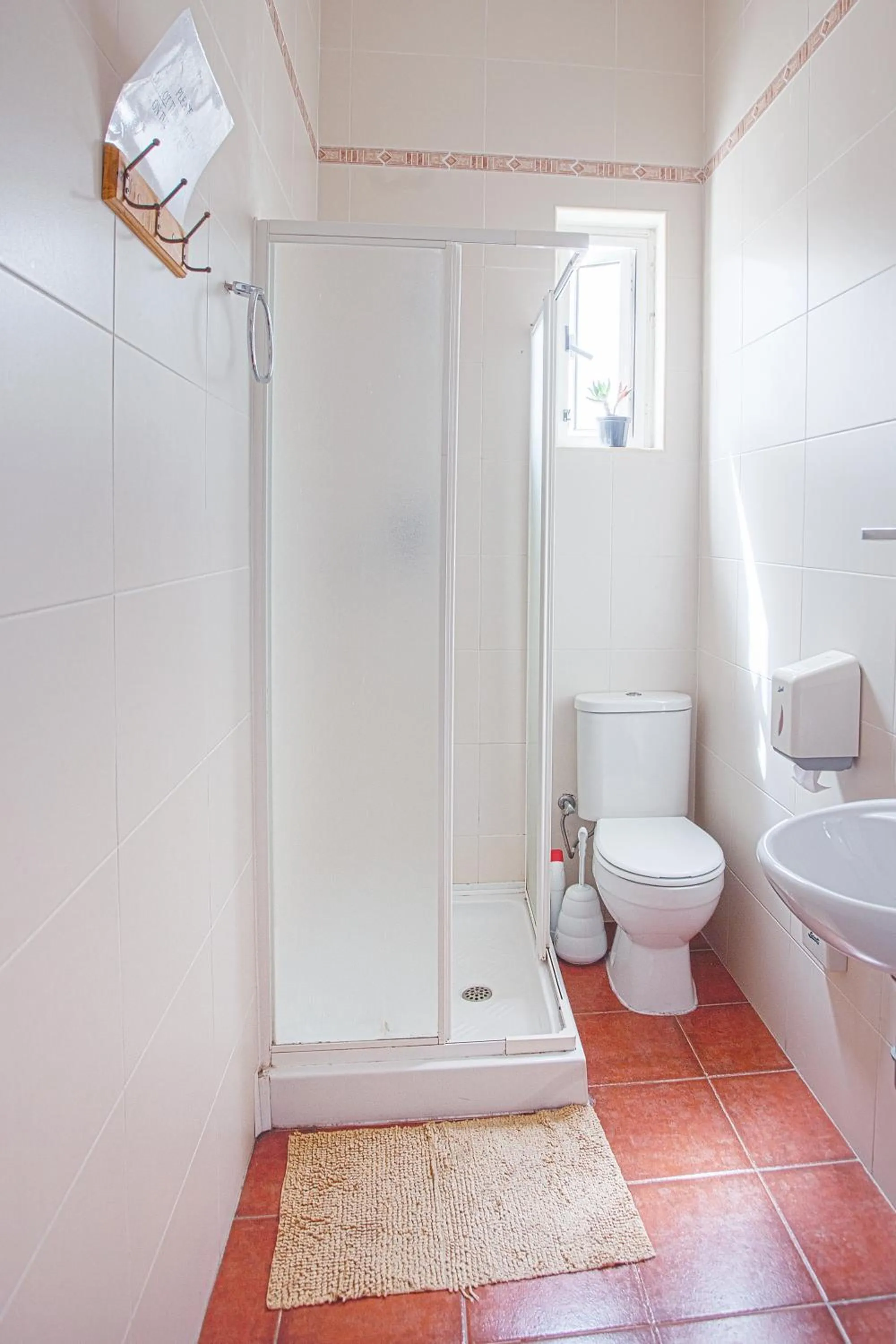 Bathroom in Granny's Inn Hostel