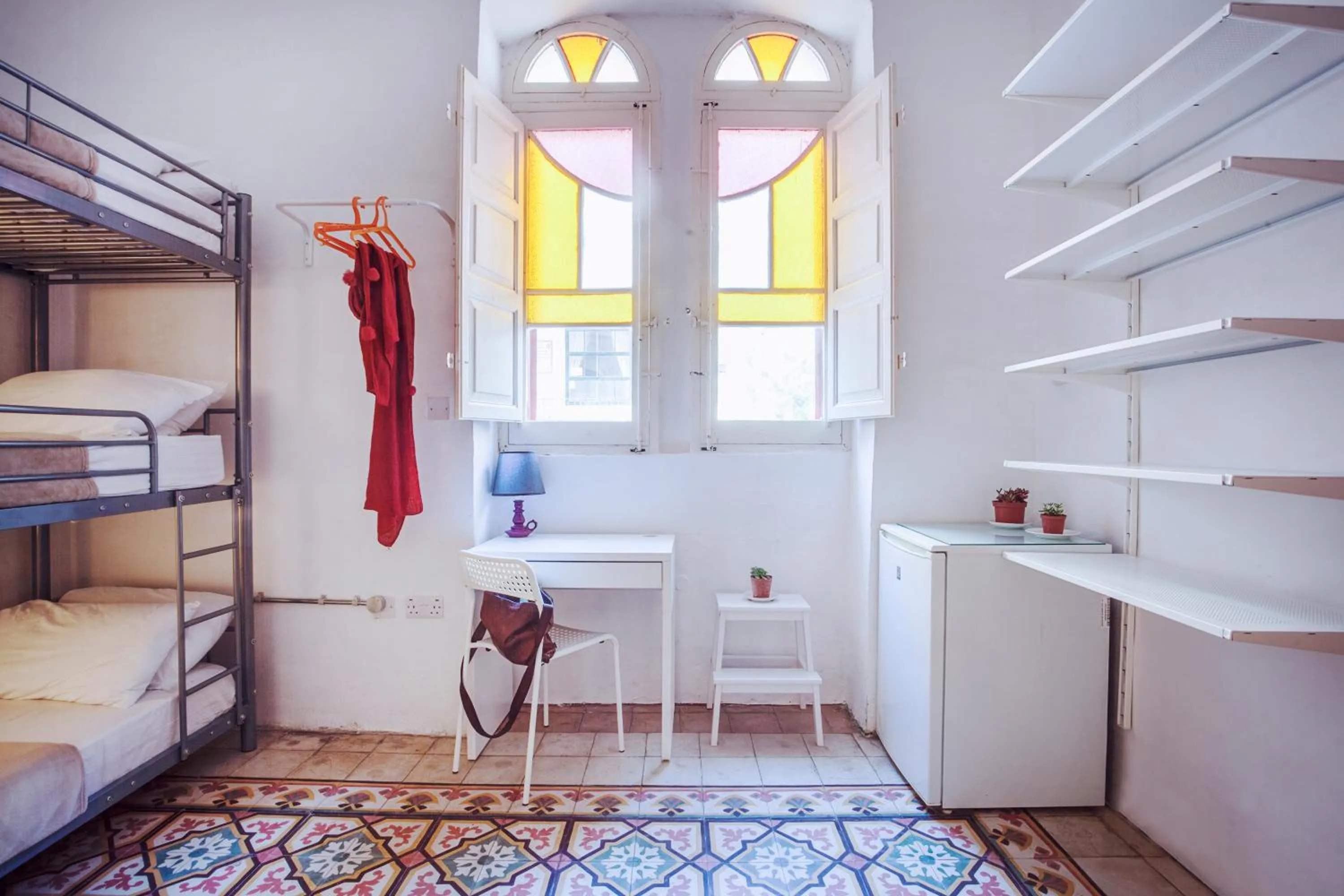 Seating area, Bed in Granny's Inn Hostel