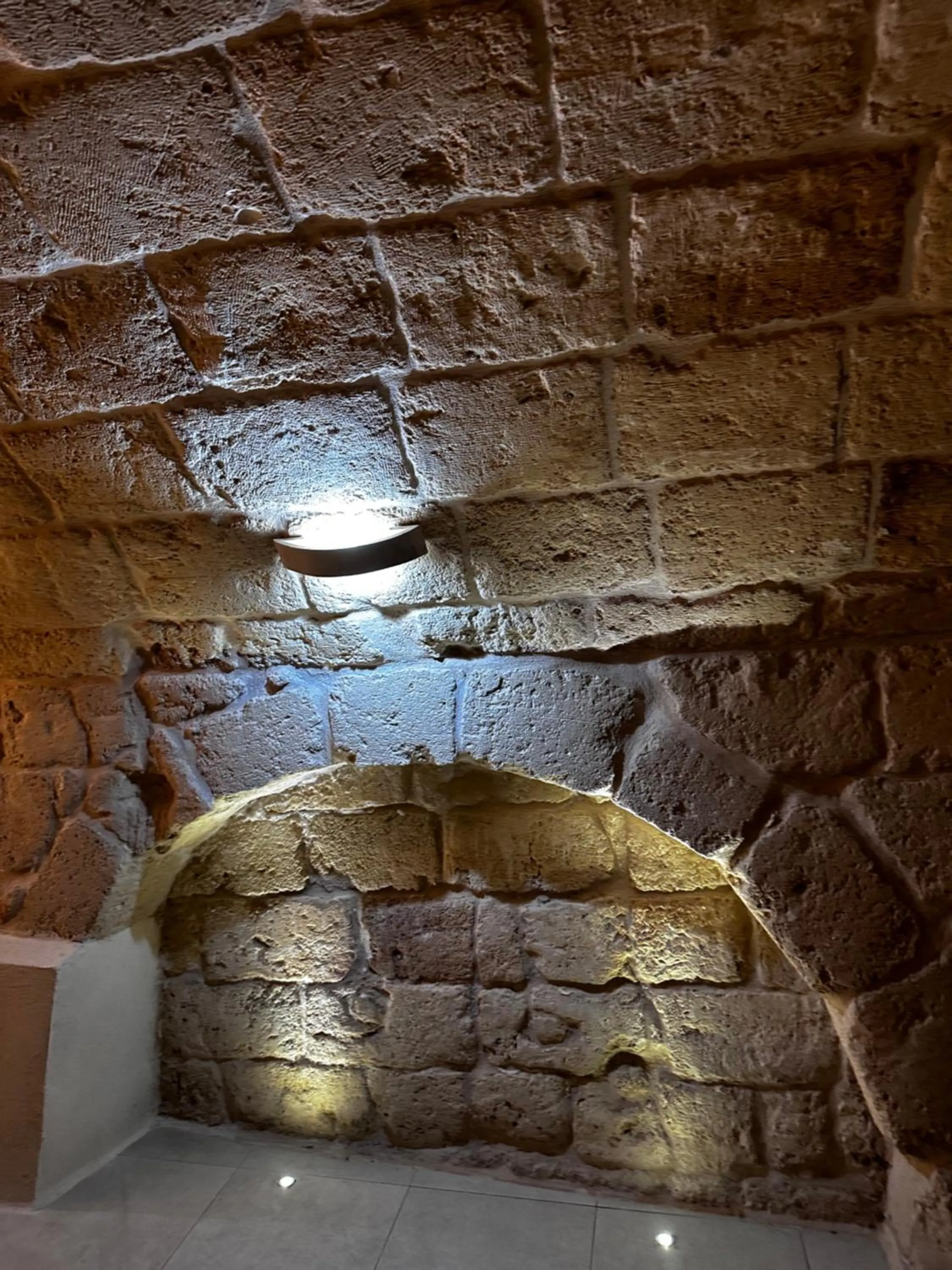 Kitchen or kitchenette in La Torre e il Mare Rooms by STHEY