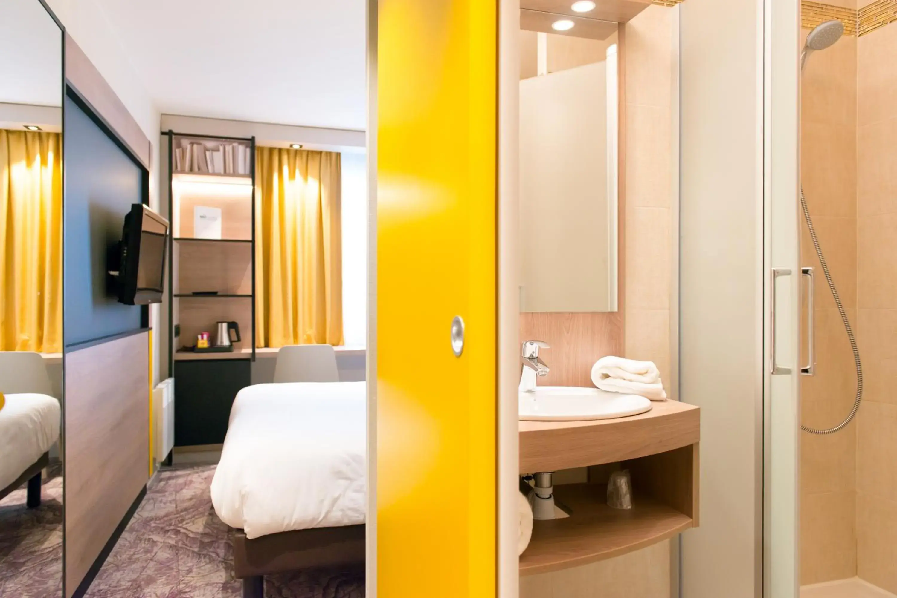 Twin Room in Brit Hotel Brest Le Relecq Kerhuon Twin Room in Brit Hotel Brest Le Relecq Kerhuon