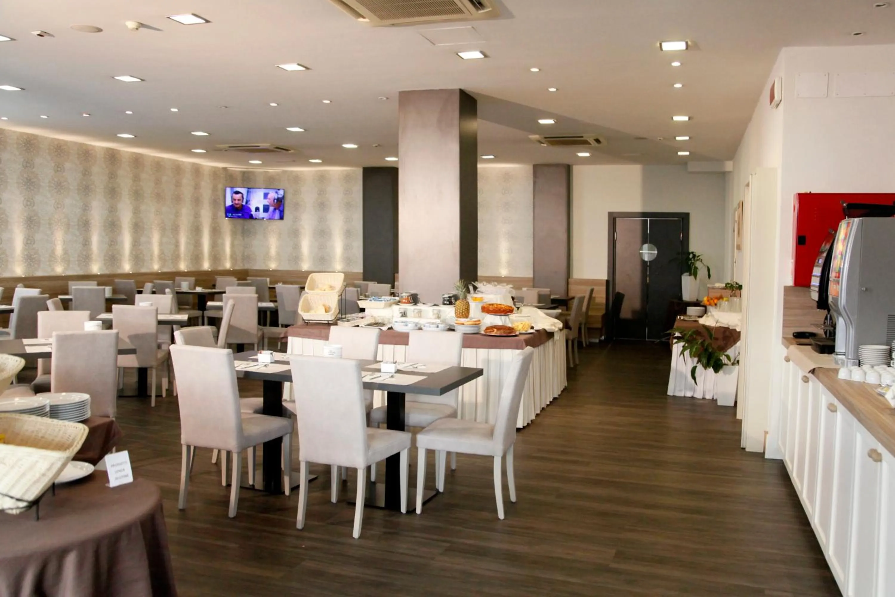 Restaurant/places to eat in Hotel Majorca sul Mare in centro a Riccione con Area Fitness
