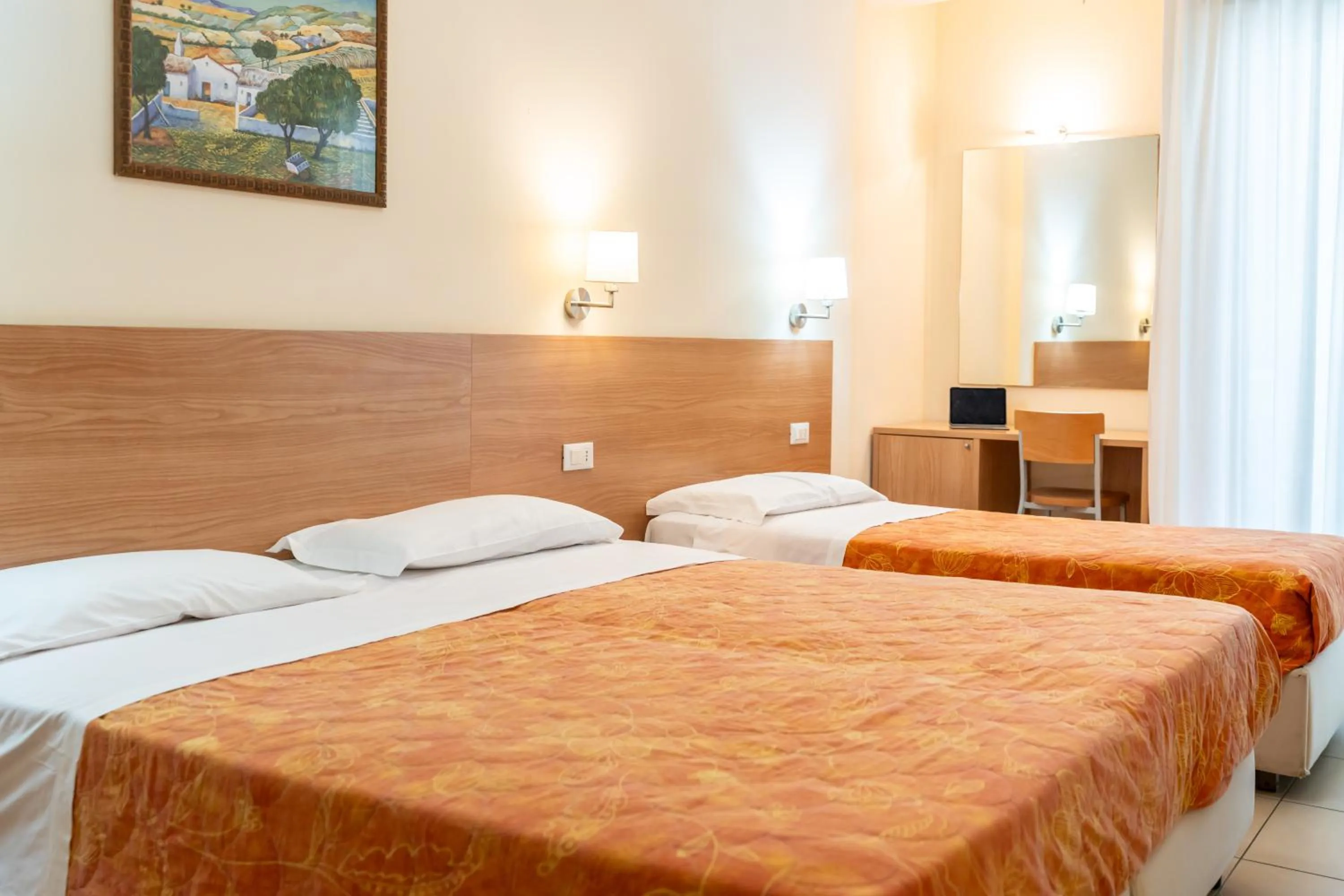 Bedroom, Bed in Hotel Majorca sul Mare in centro a Riccione con Area Fitness
