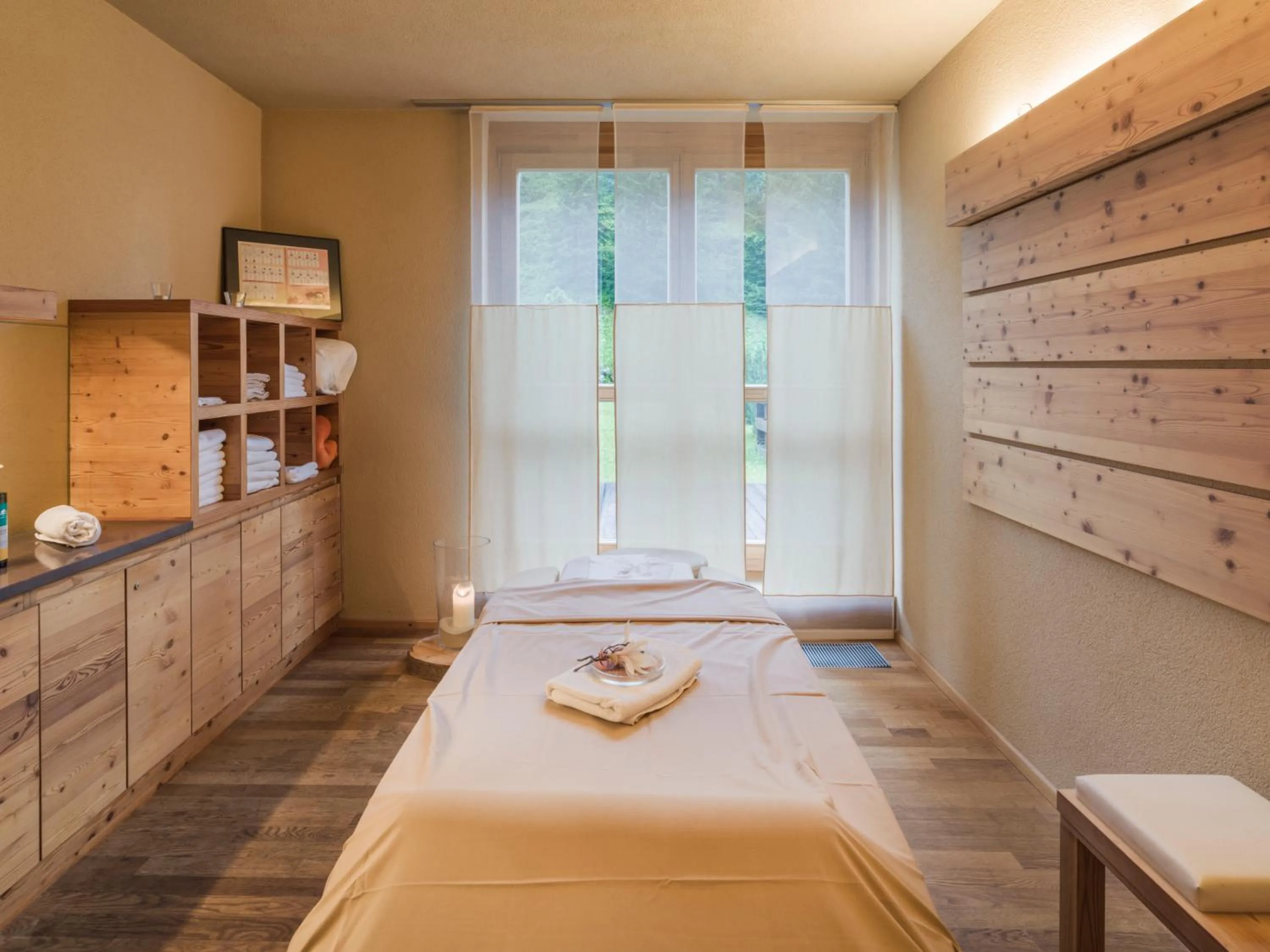 Massage, Bed in Falkensteiner Residences edelweiss