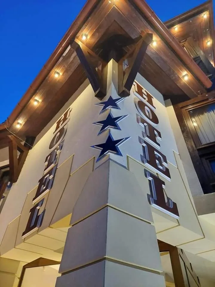 Property building in Hotel & Restauracja Timberland