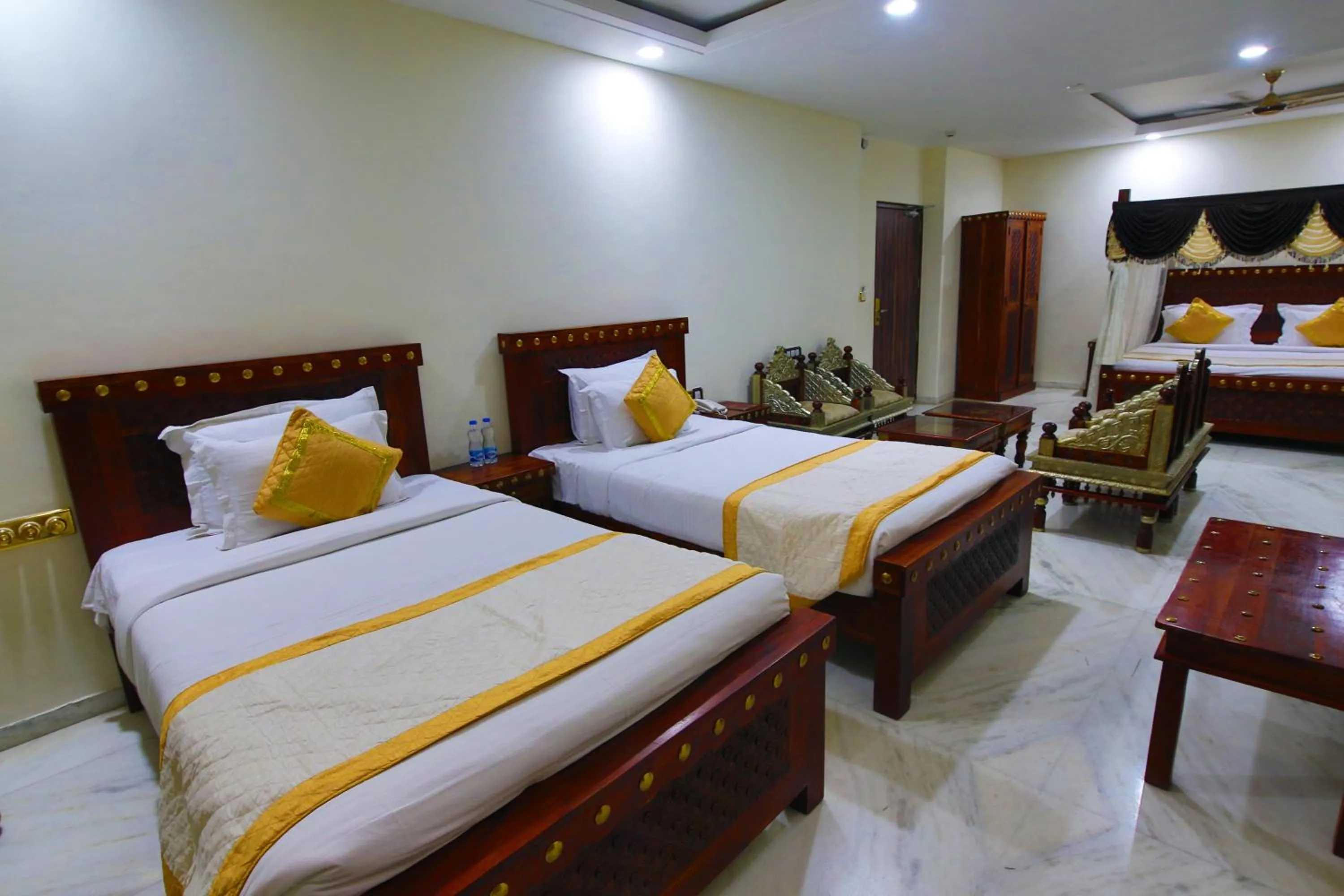 Bed in Lilypool - The Heritage Jalmahal