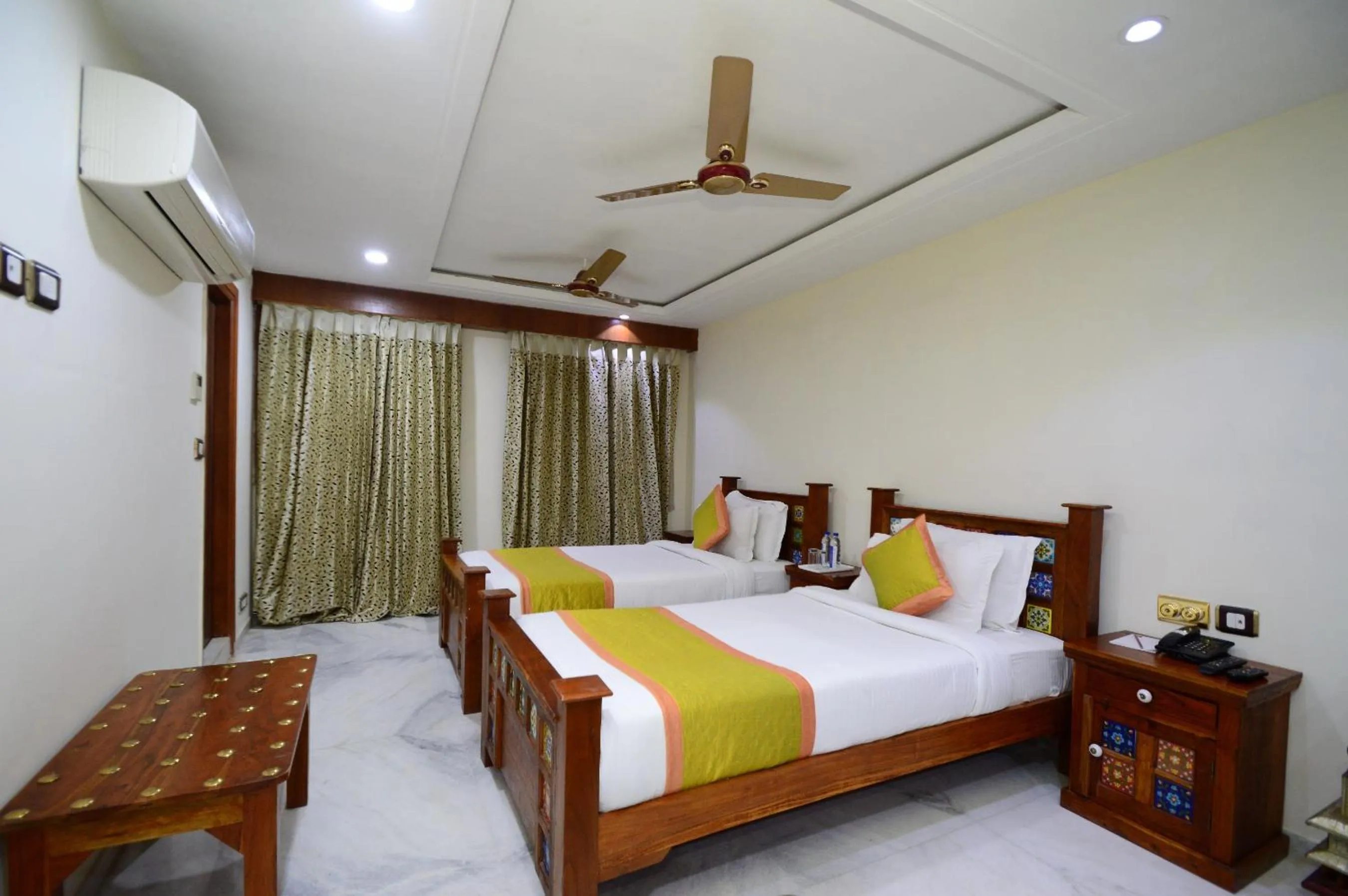 Bed in Lilypool - The Heritage Jalmahal