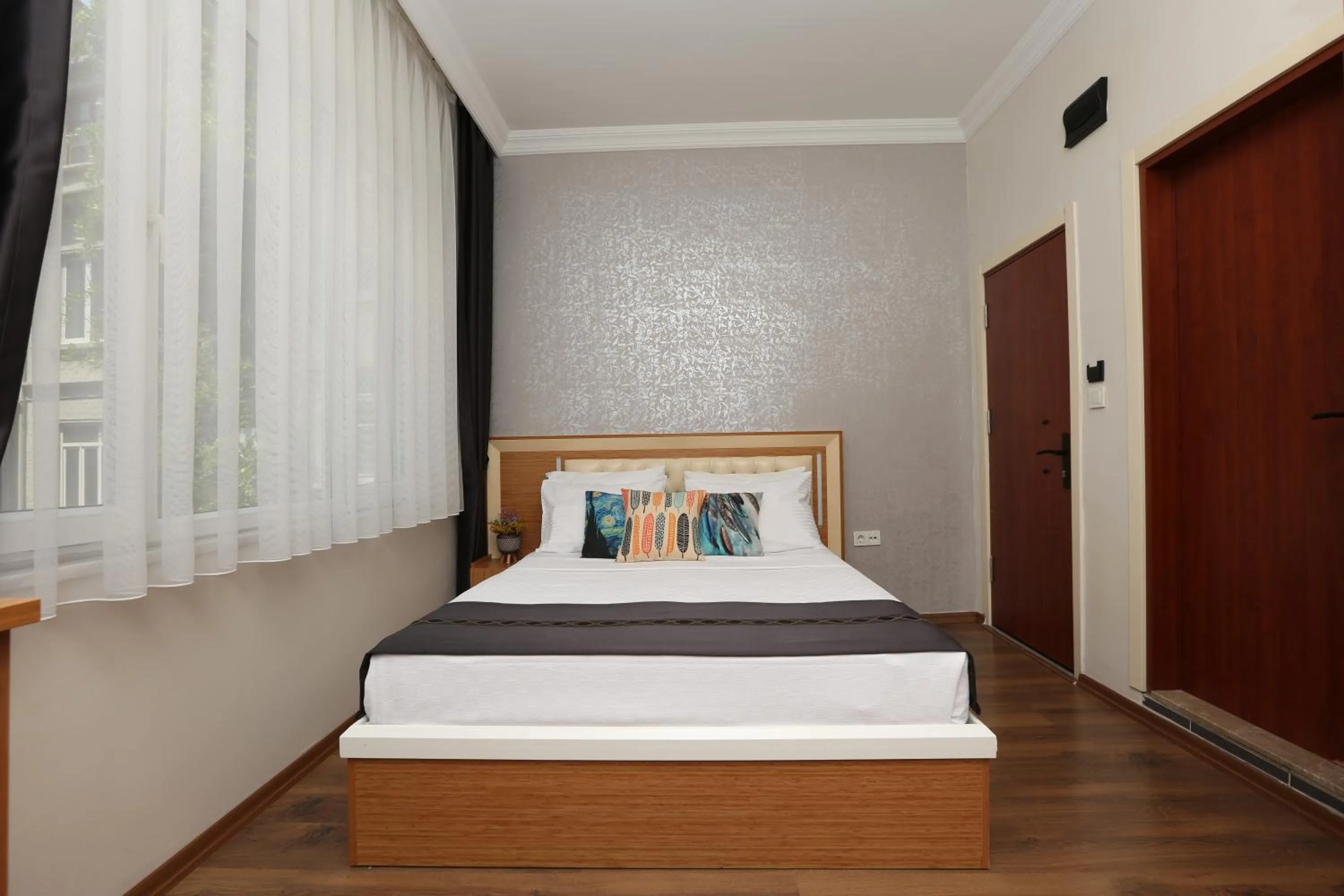 Photo of the whole room, Bed in Perazre Hotel