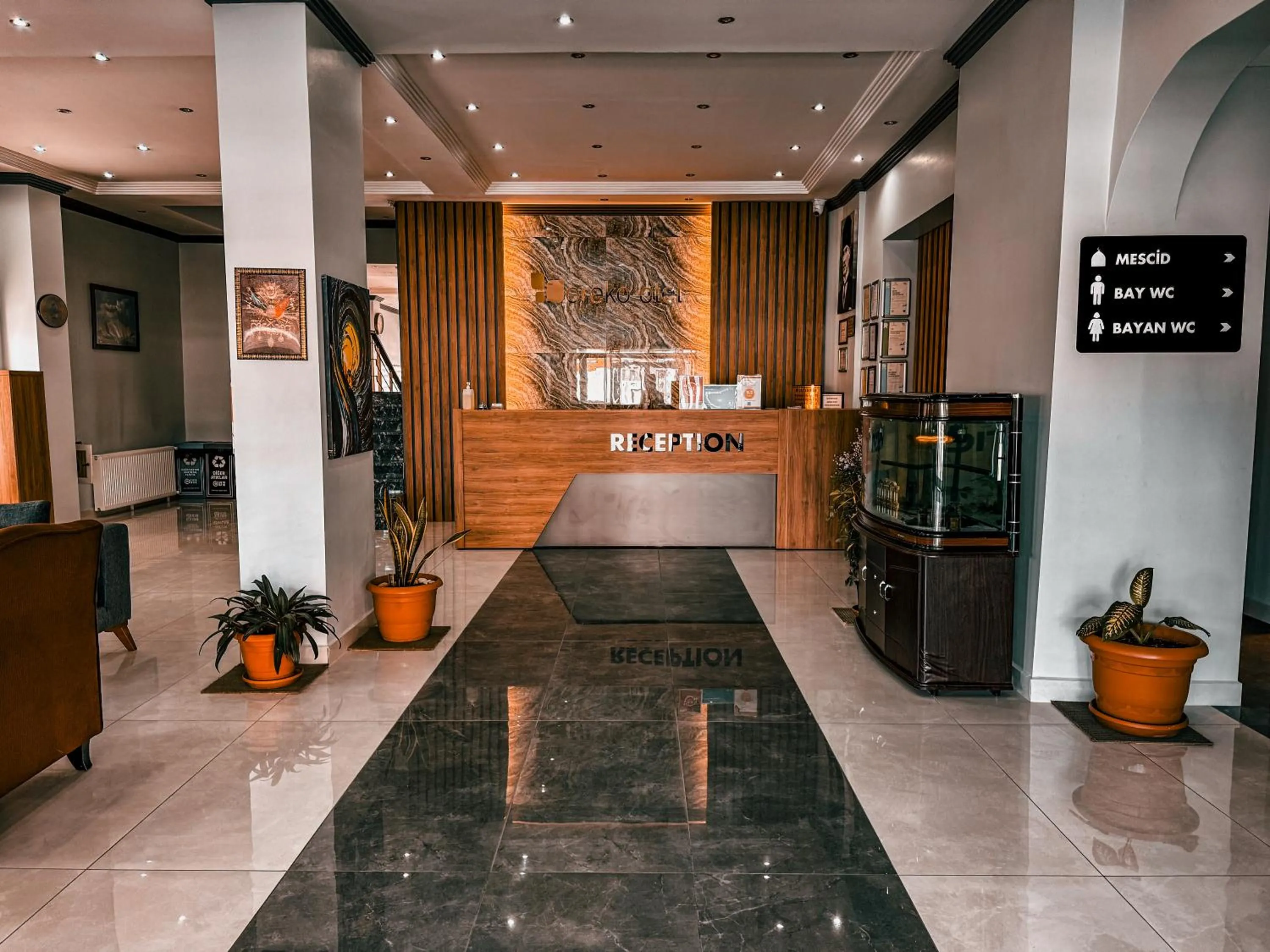 Lobby or reception in Oreko Express