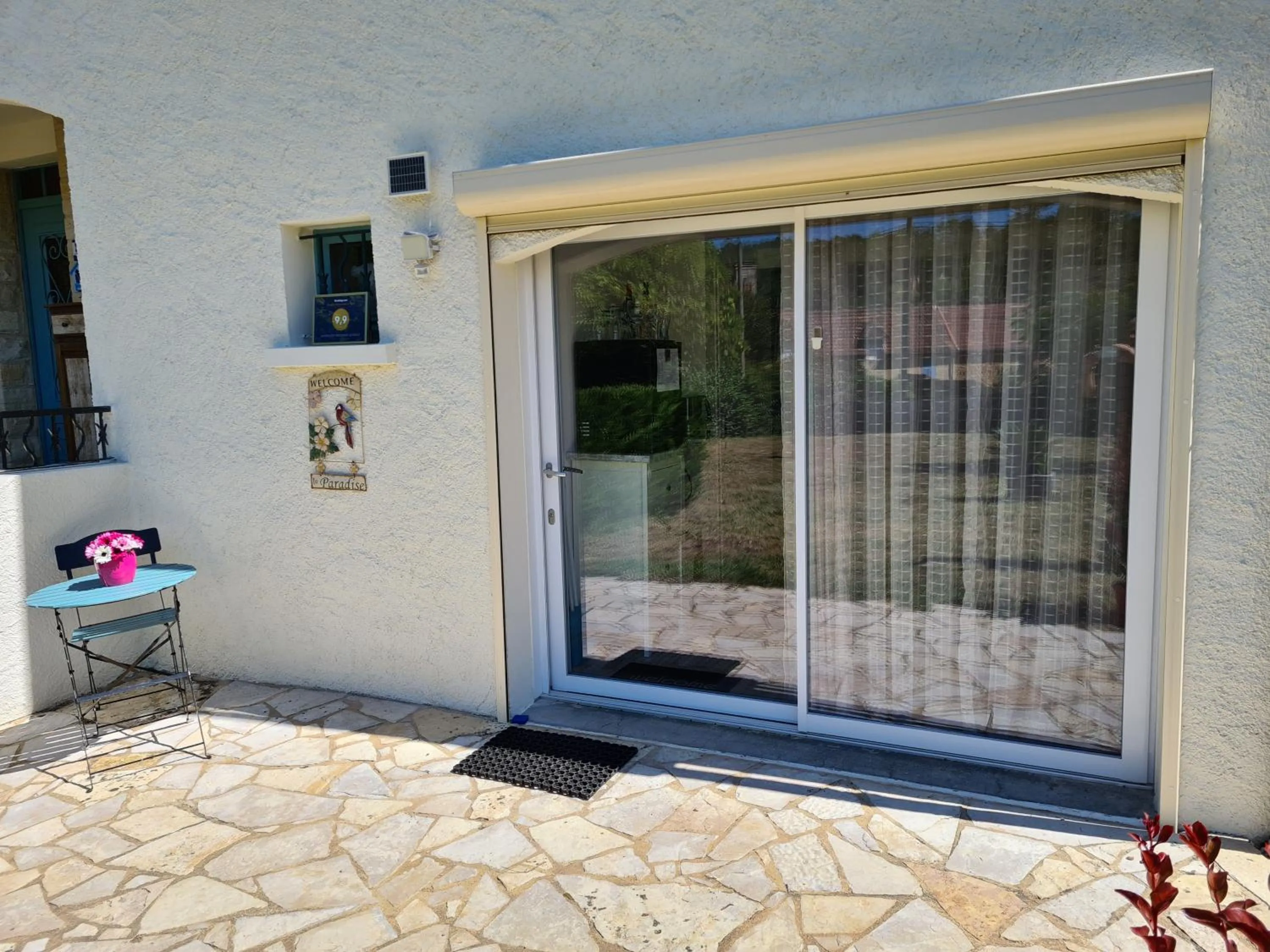 Facade/entrance in La Perle De Frayssinet-Le-Gélat - Chambre d'Hôtes - B&B