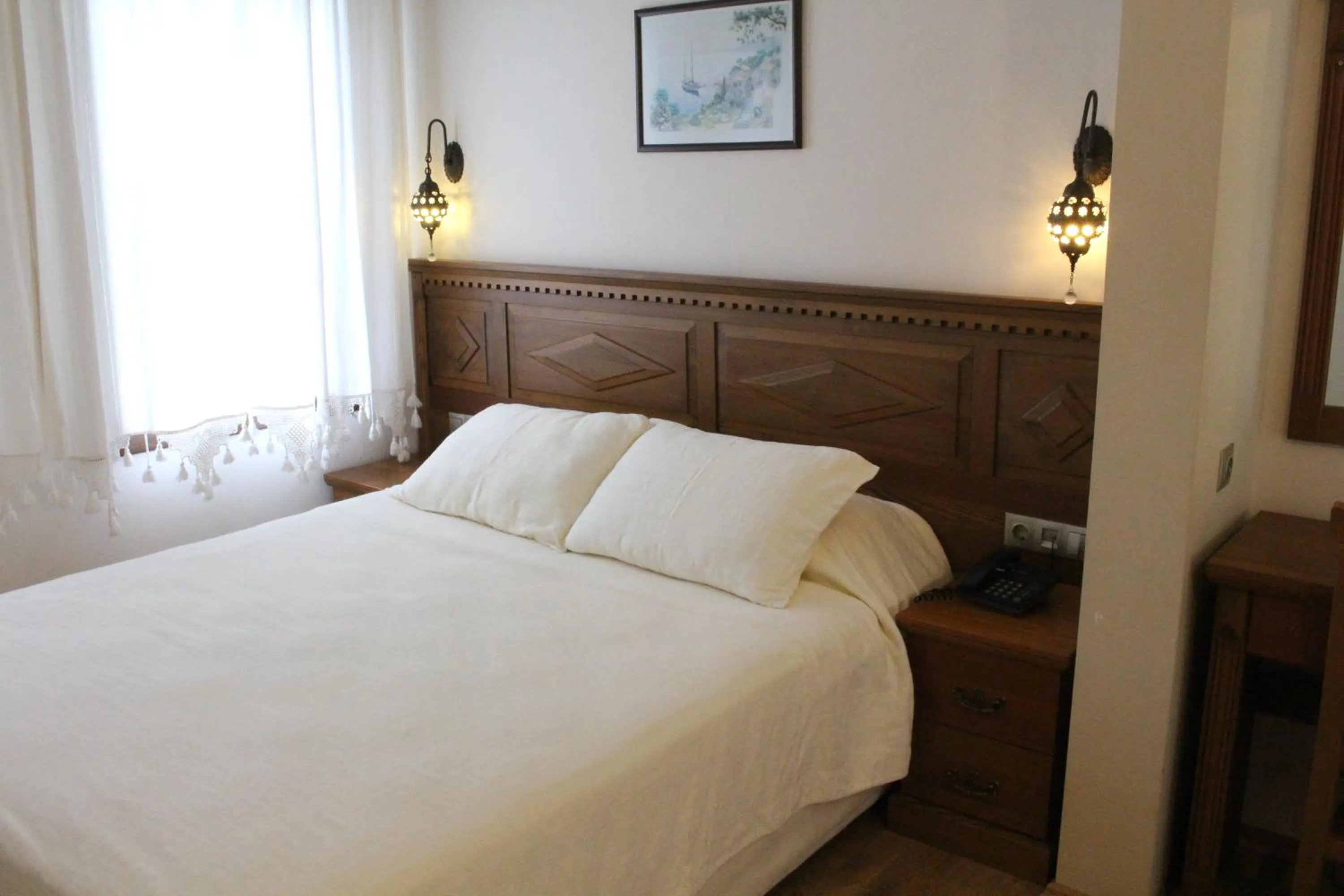 Bedroom, Bed in Nirvana Hotel