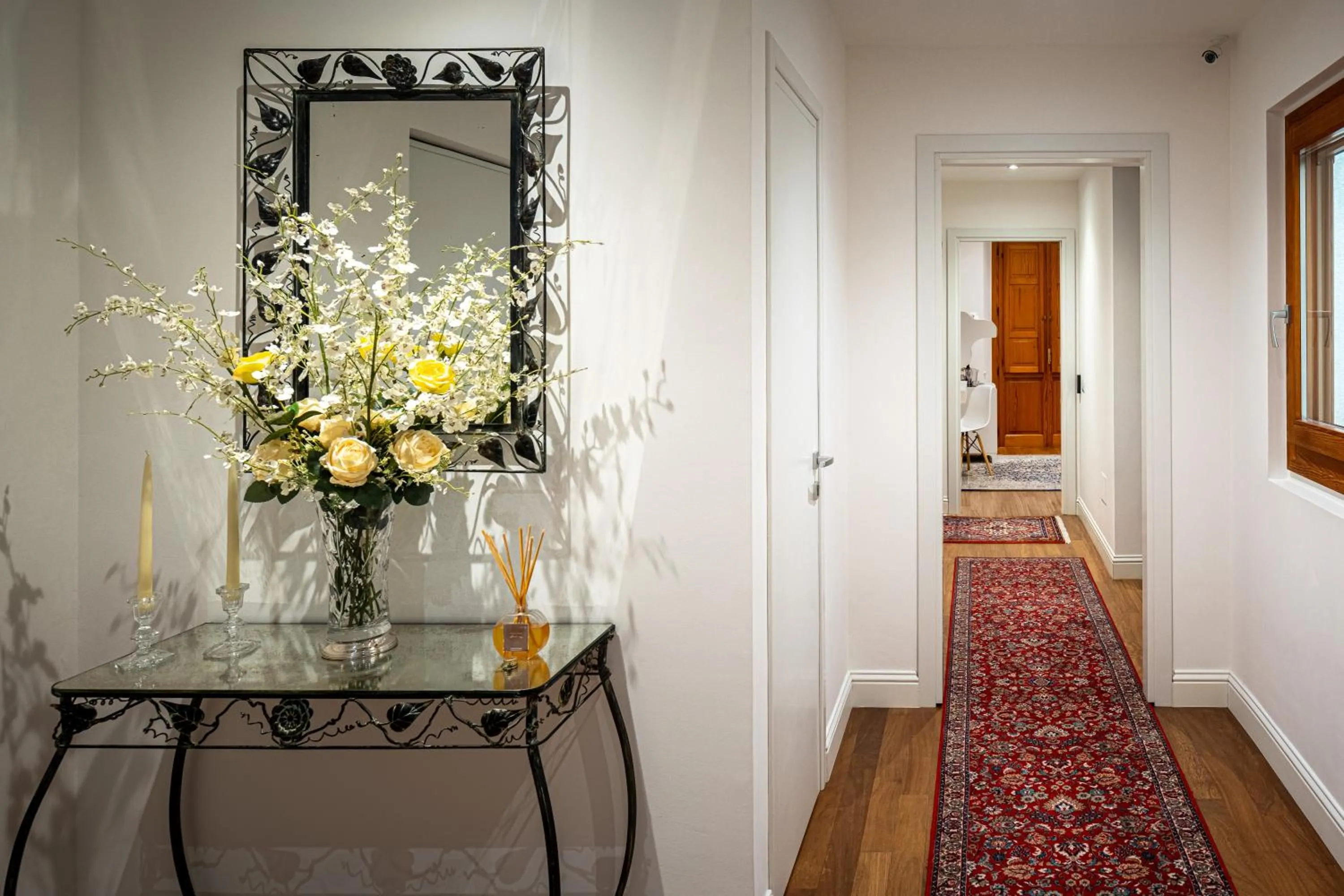 Facade/entrance in Marcus Suite