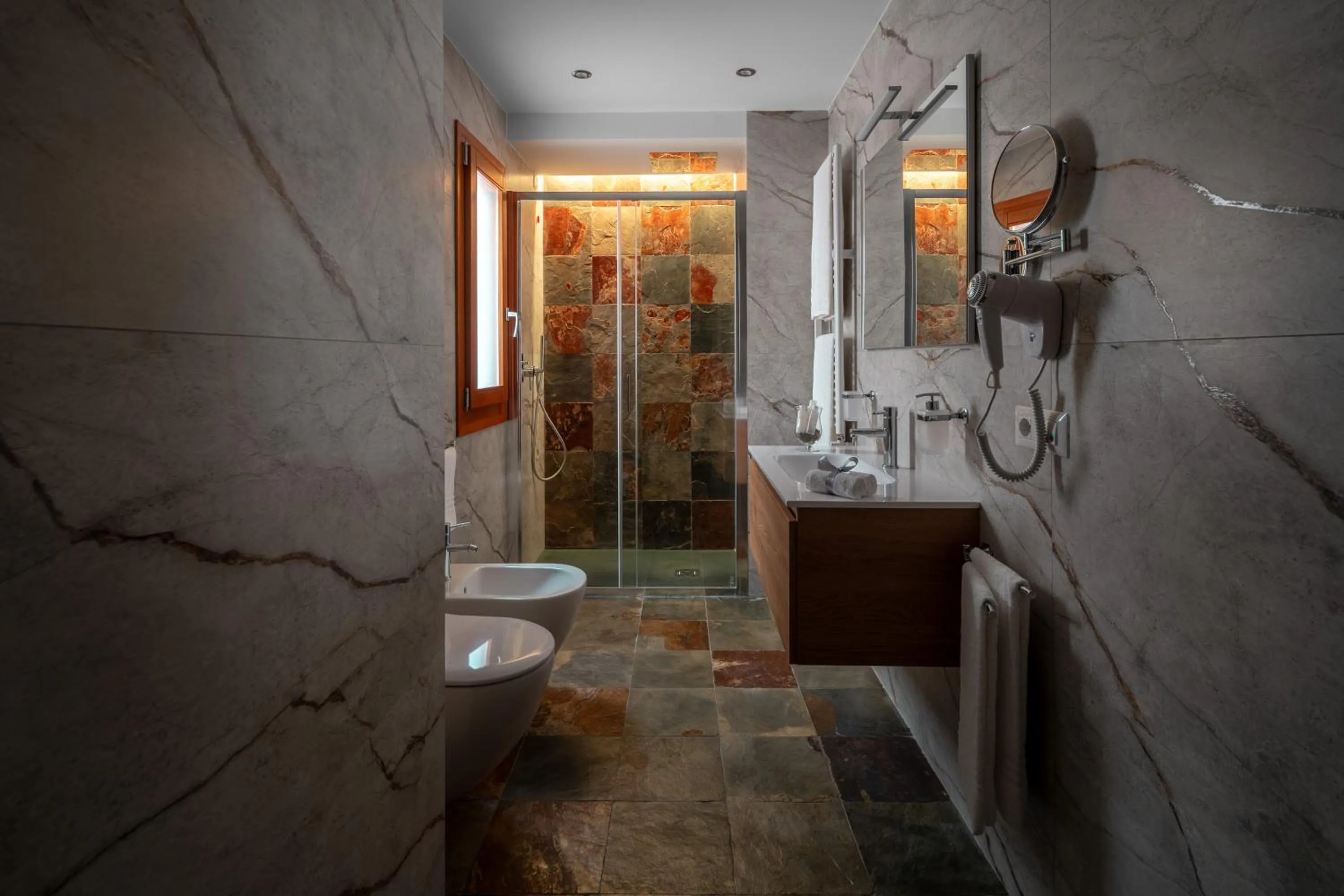 Shower in Marcus Suite