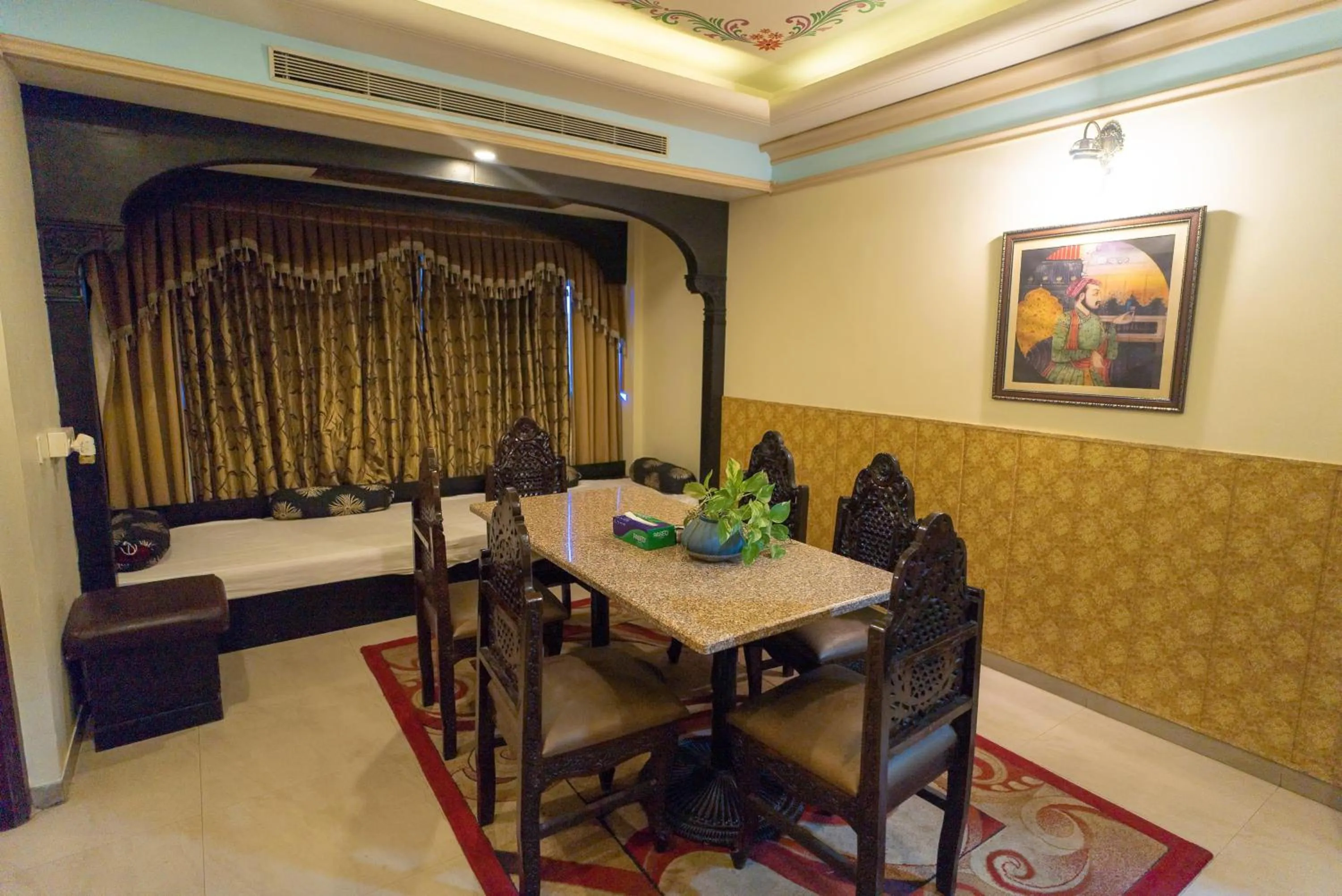 Dining area in The Nagpur Ashok