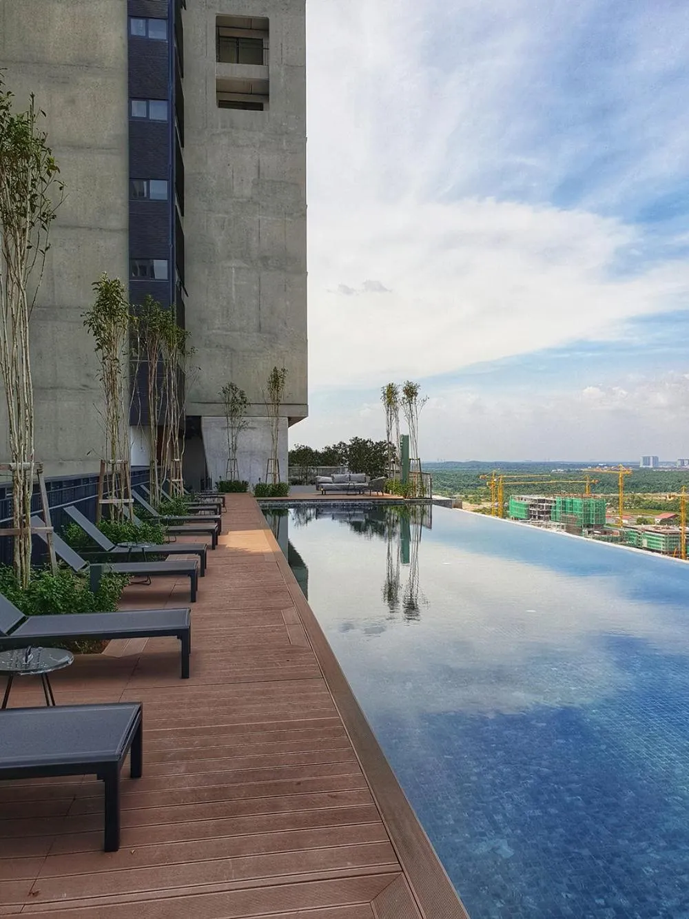 Swimming pool in Tamarind Square Cyberjaya By IdealHub