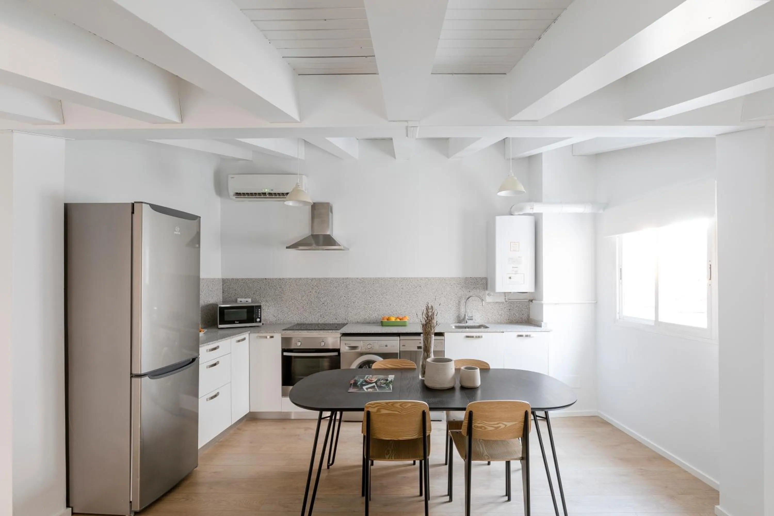 Kitchen or kitchenette in Aspasios Calle Mayor Apartments
