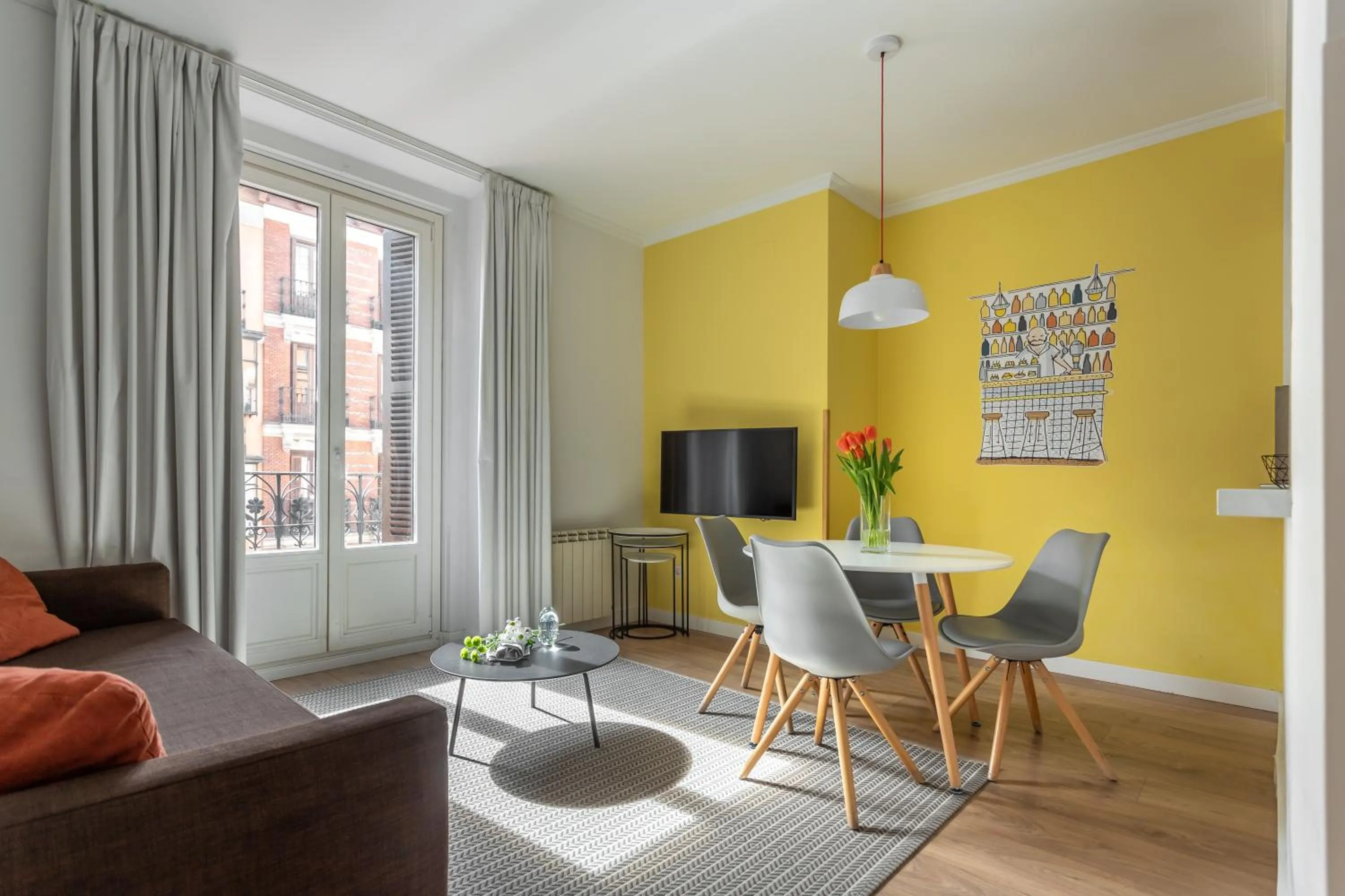 Living room in Aspasios Calle Mayor Apartments