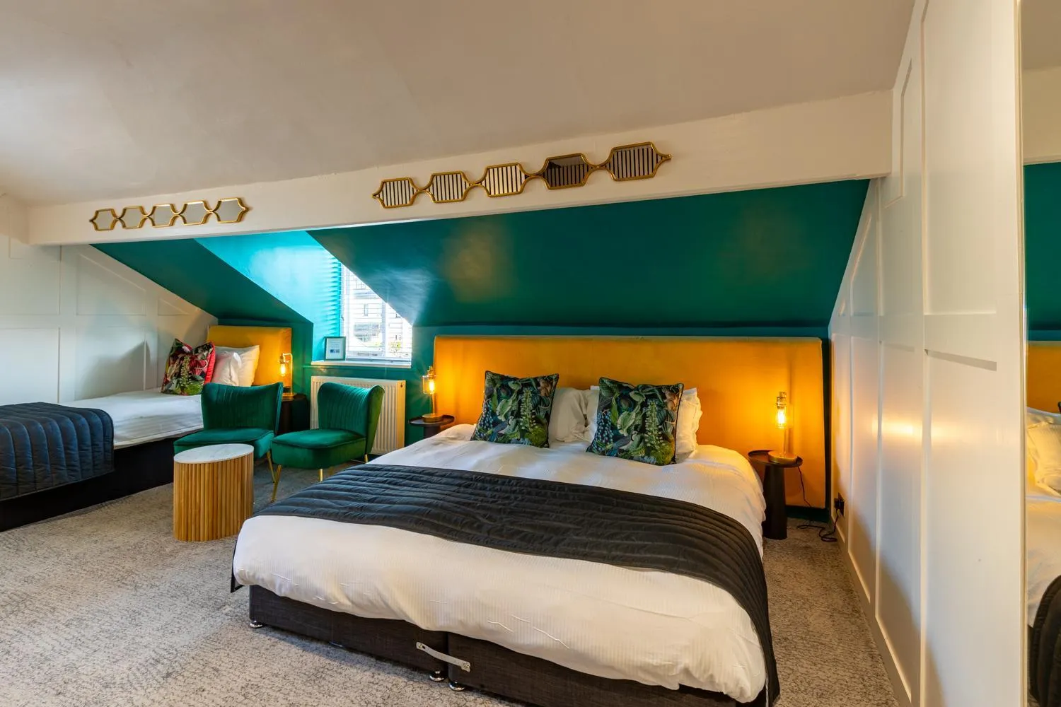 Bed in Holly Lodge Guest House with FREE off site health club