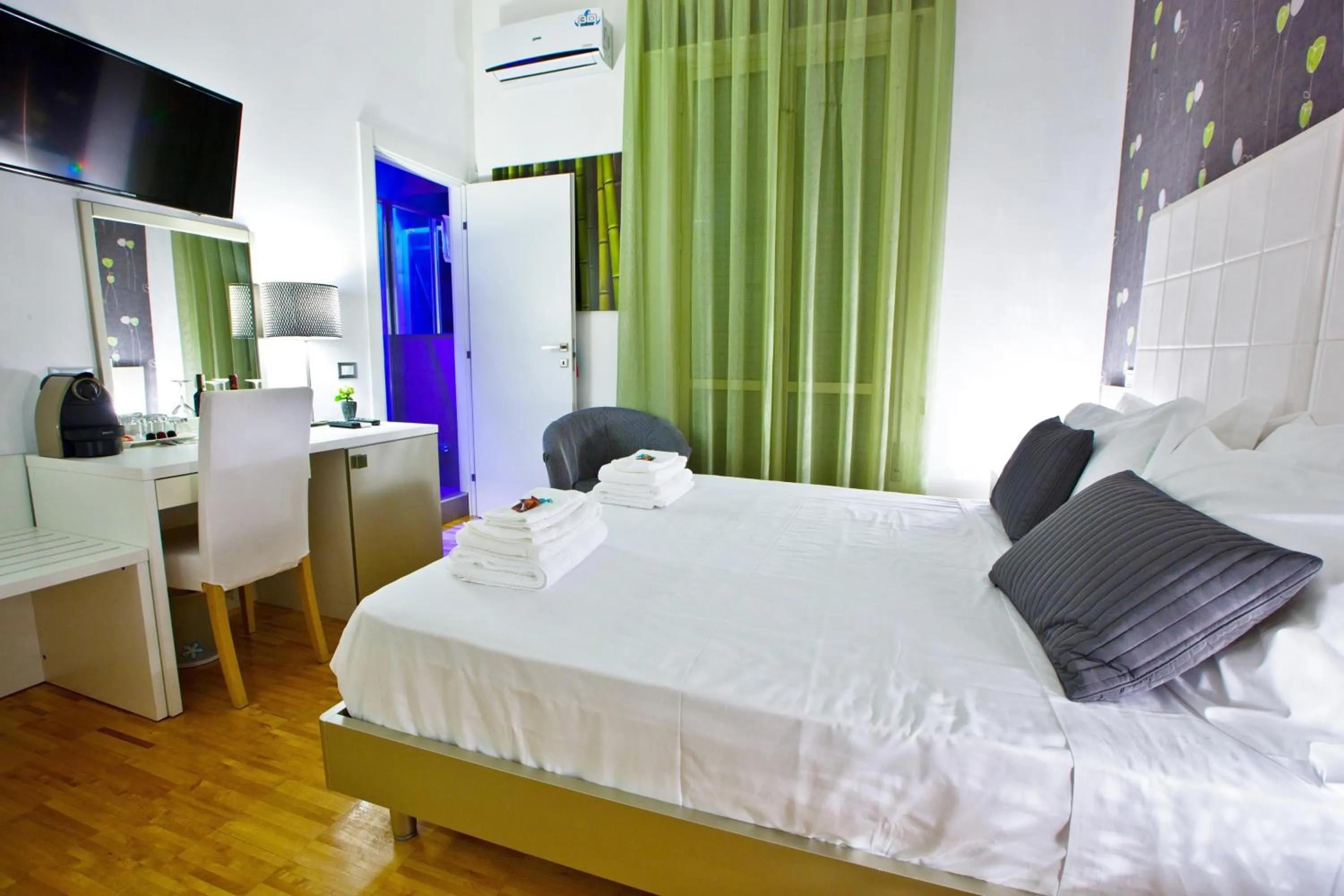 Bedroom, Bed in B&B Pellicano Guest House