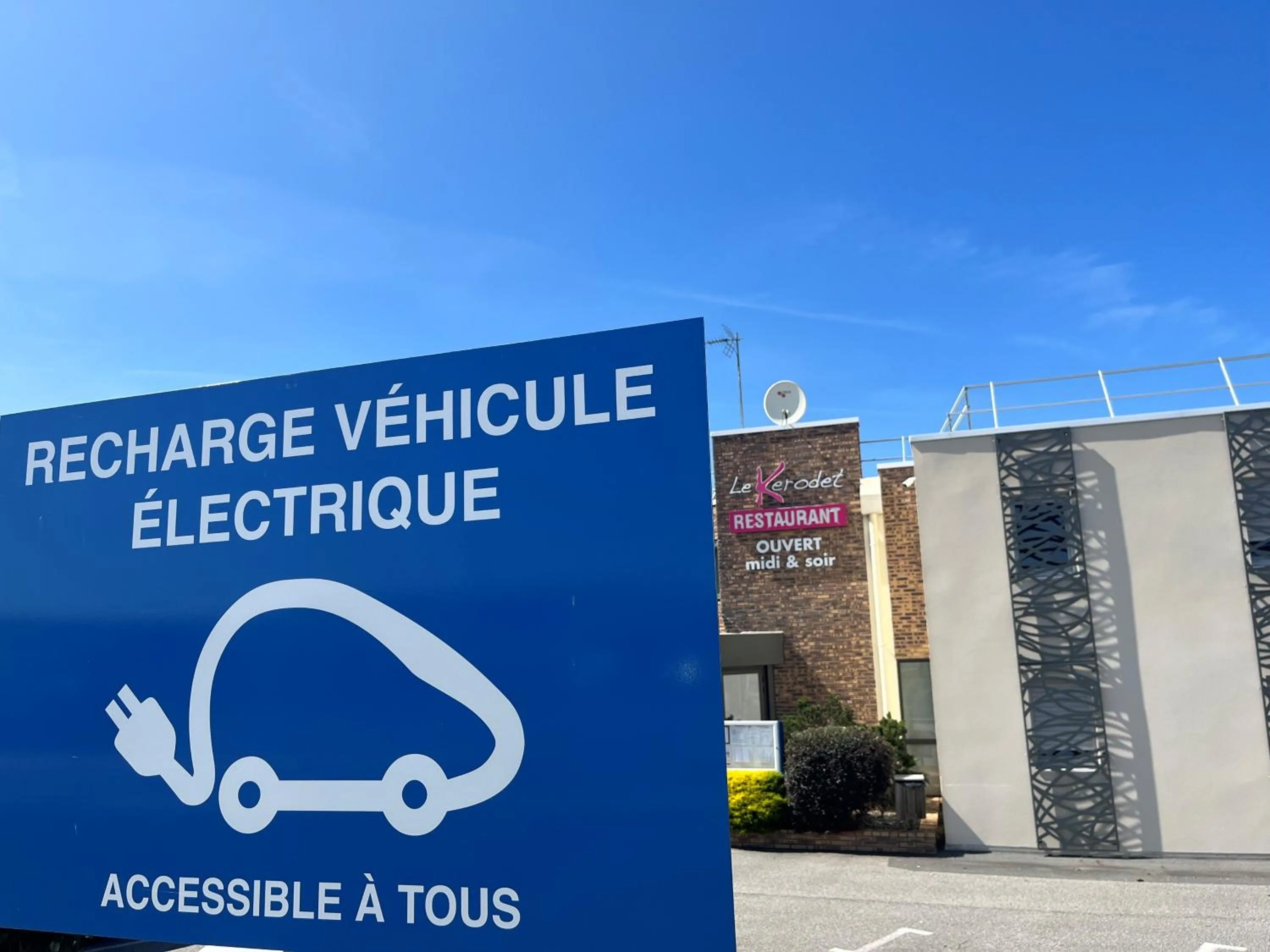 Parking in Brit Hotel Quimper Nord