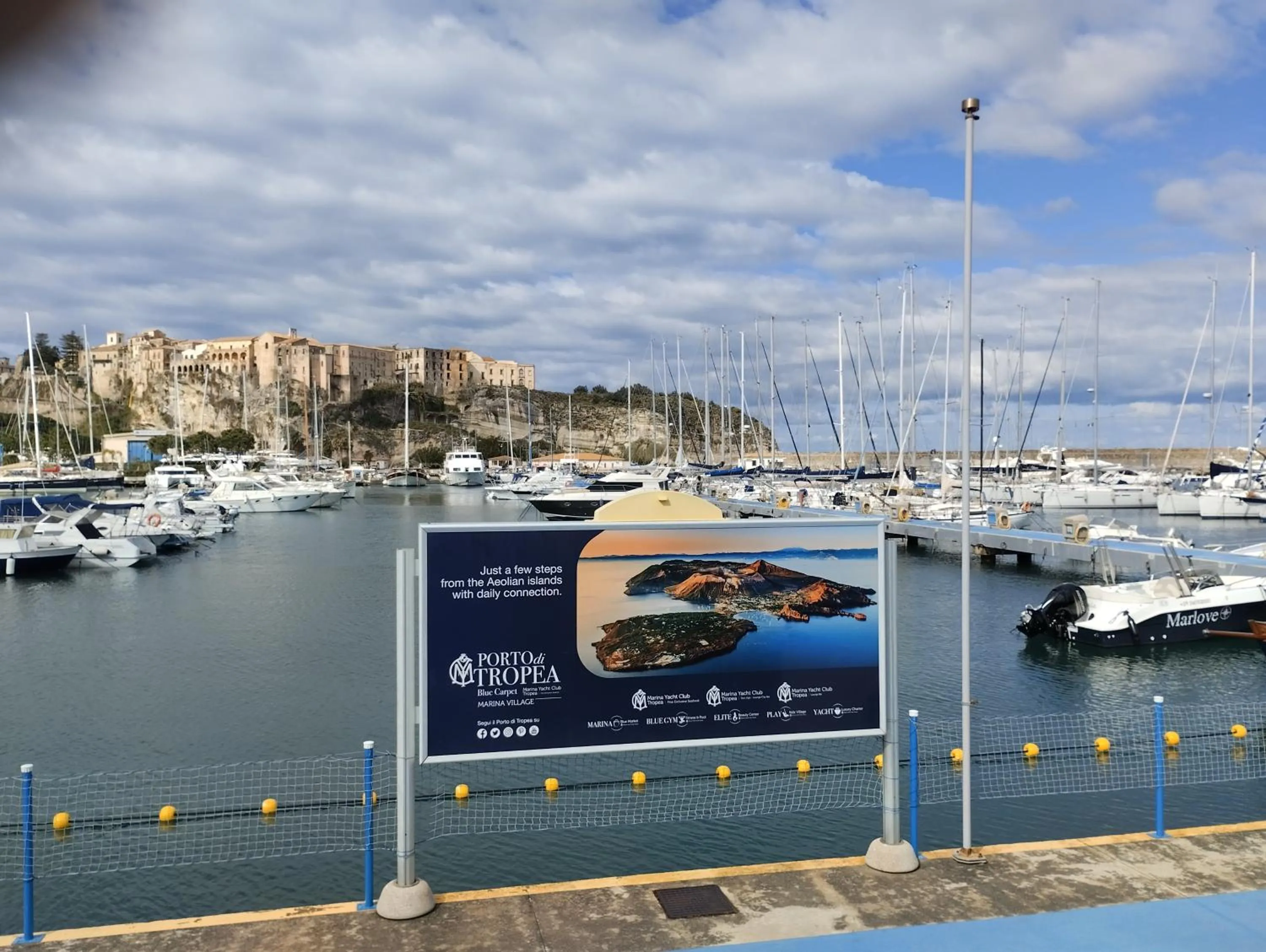 Nearby landmark in OLYMPUS ROOM