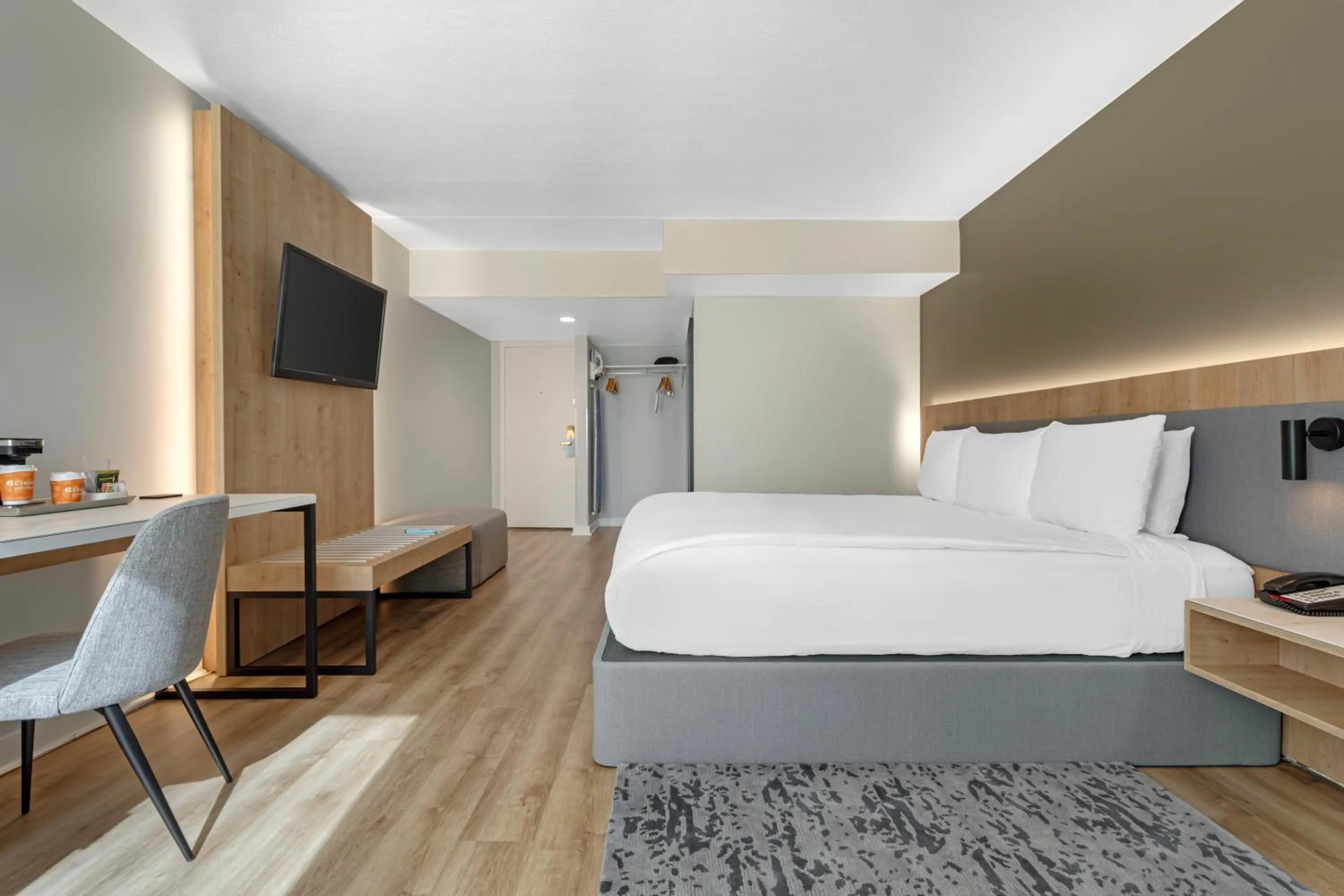 Bedroom, Bed in Radisson Hotel Philadelphia Northeast