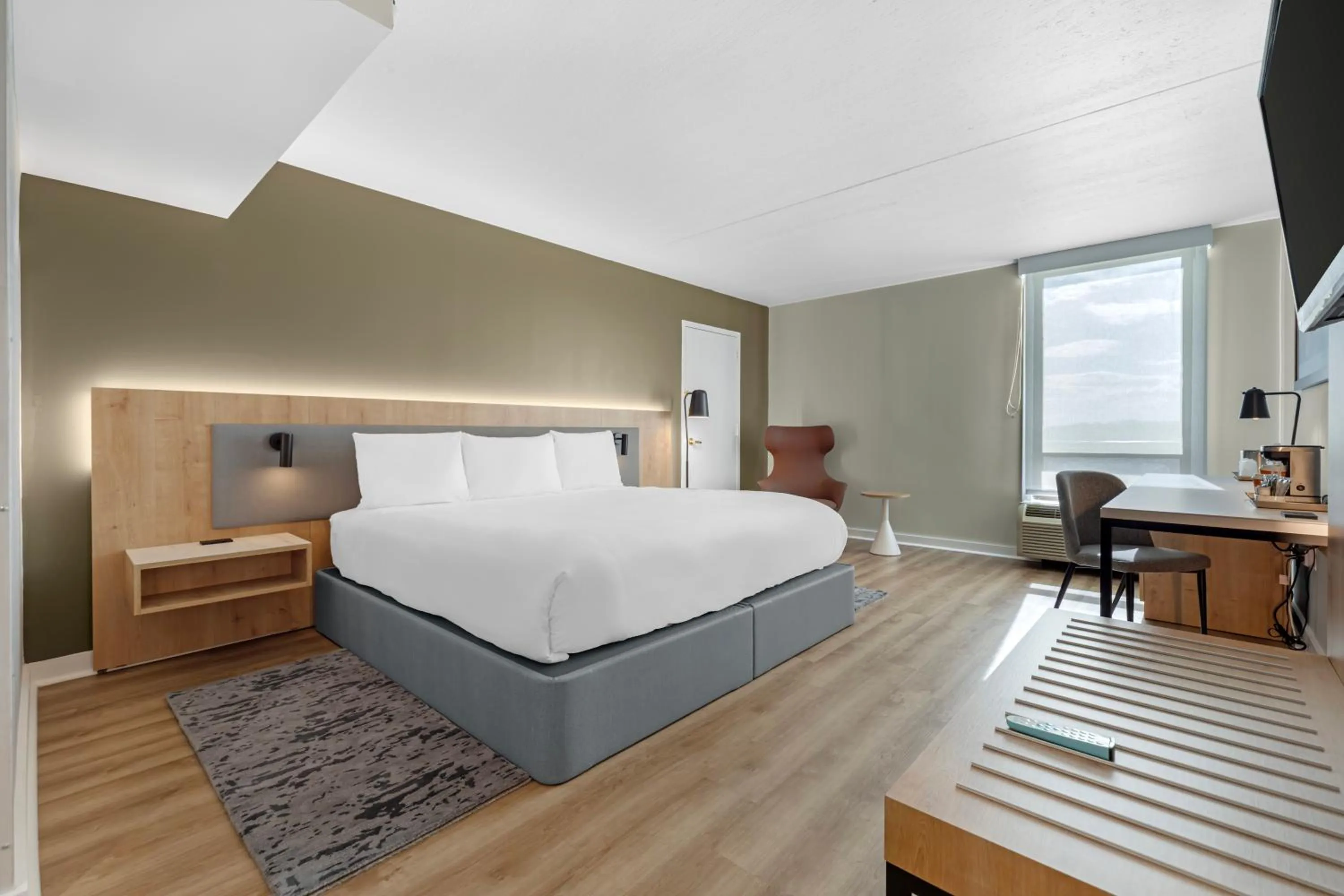 Bedroom, Bed in Radisson Hotel Philadelphia Northeast