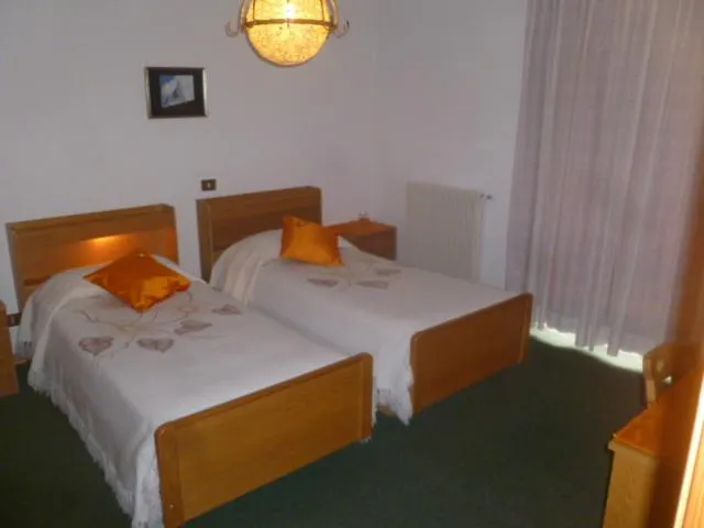 Photo of the whole room in Albergo Negritella