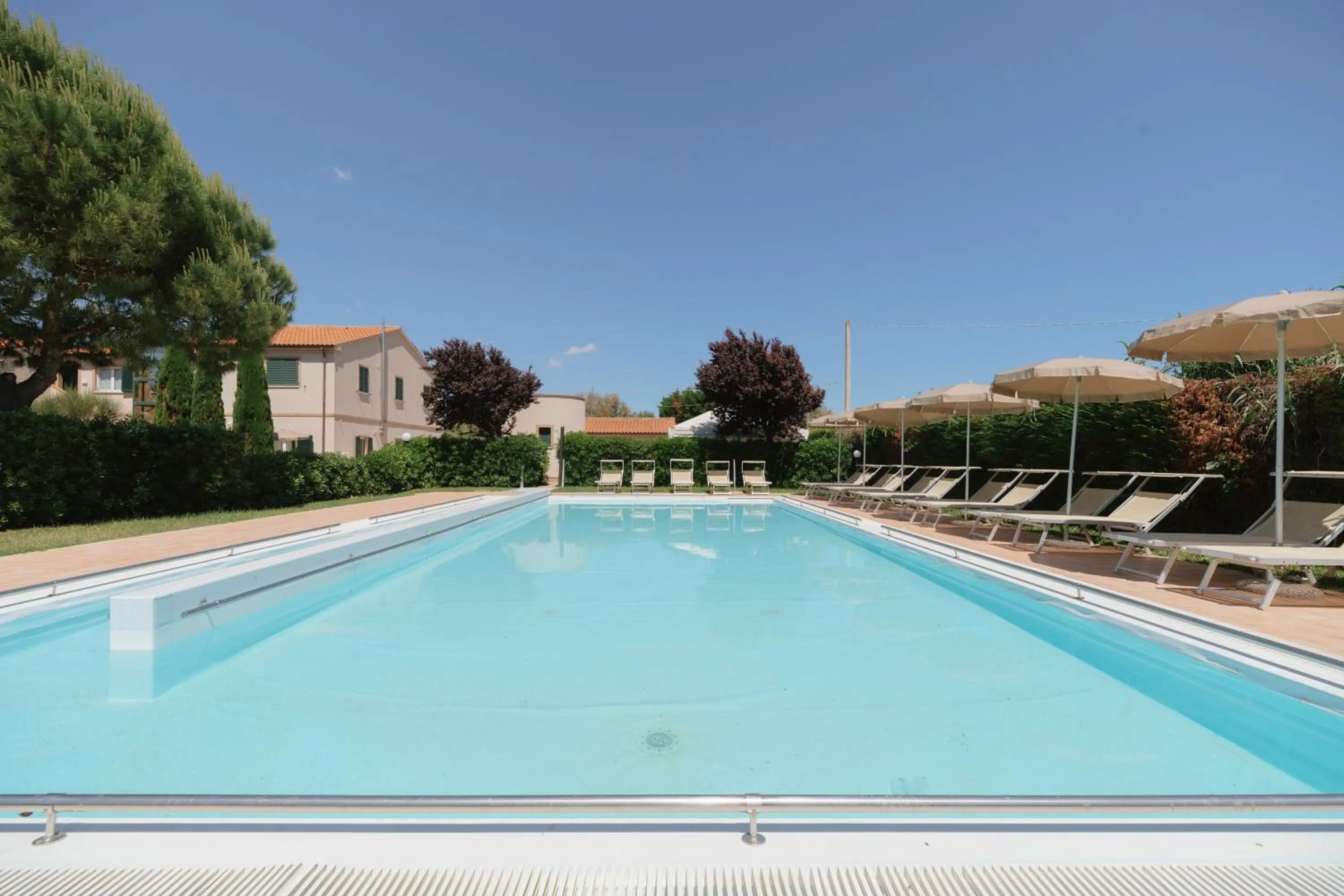 Pool view in Villa Chiara Porto Recanati