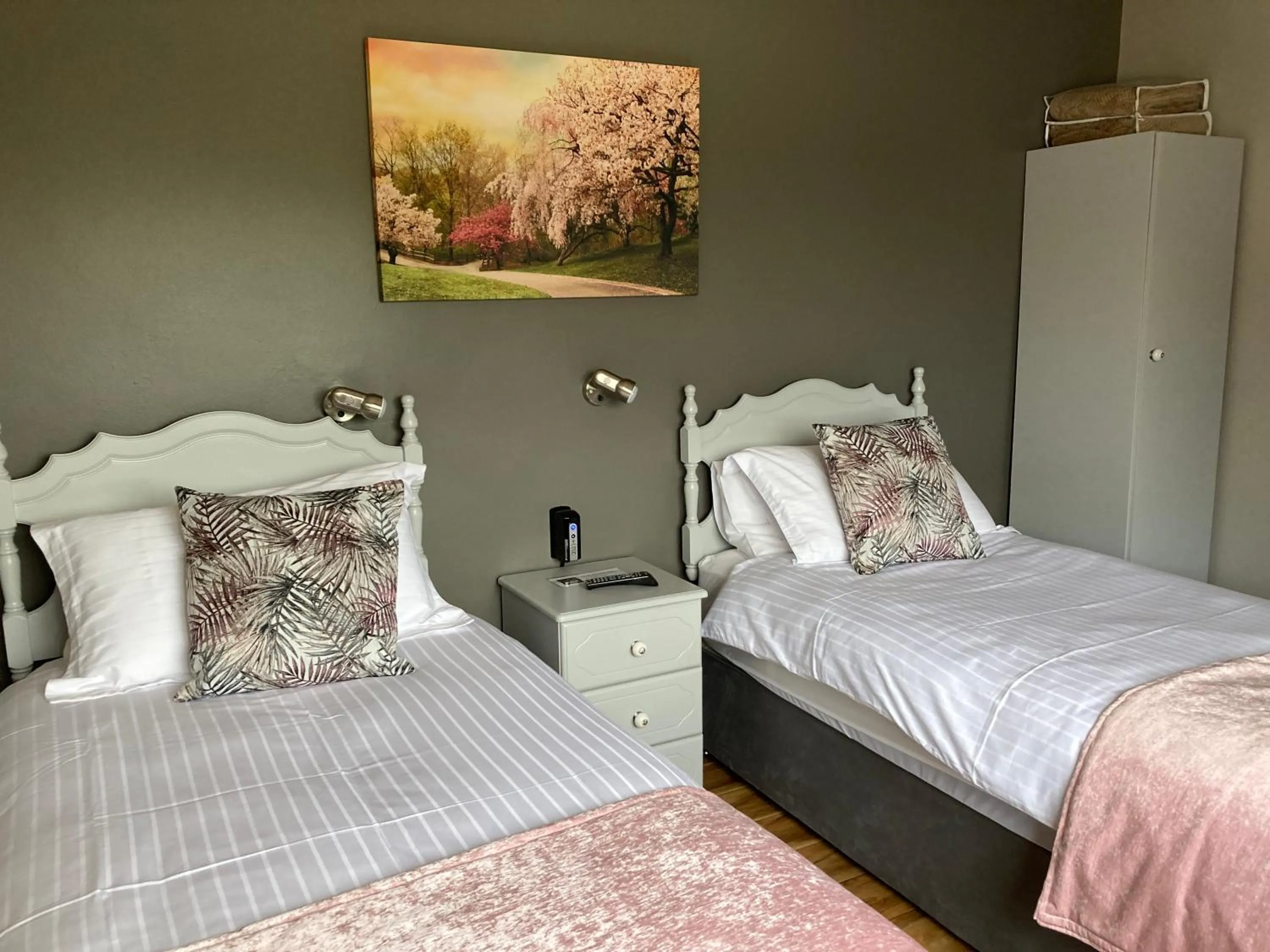 Bed in Steeple View B&B Guesthouse Donegal - Newly renovated in 2023