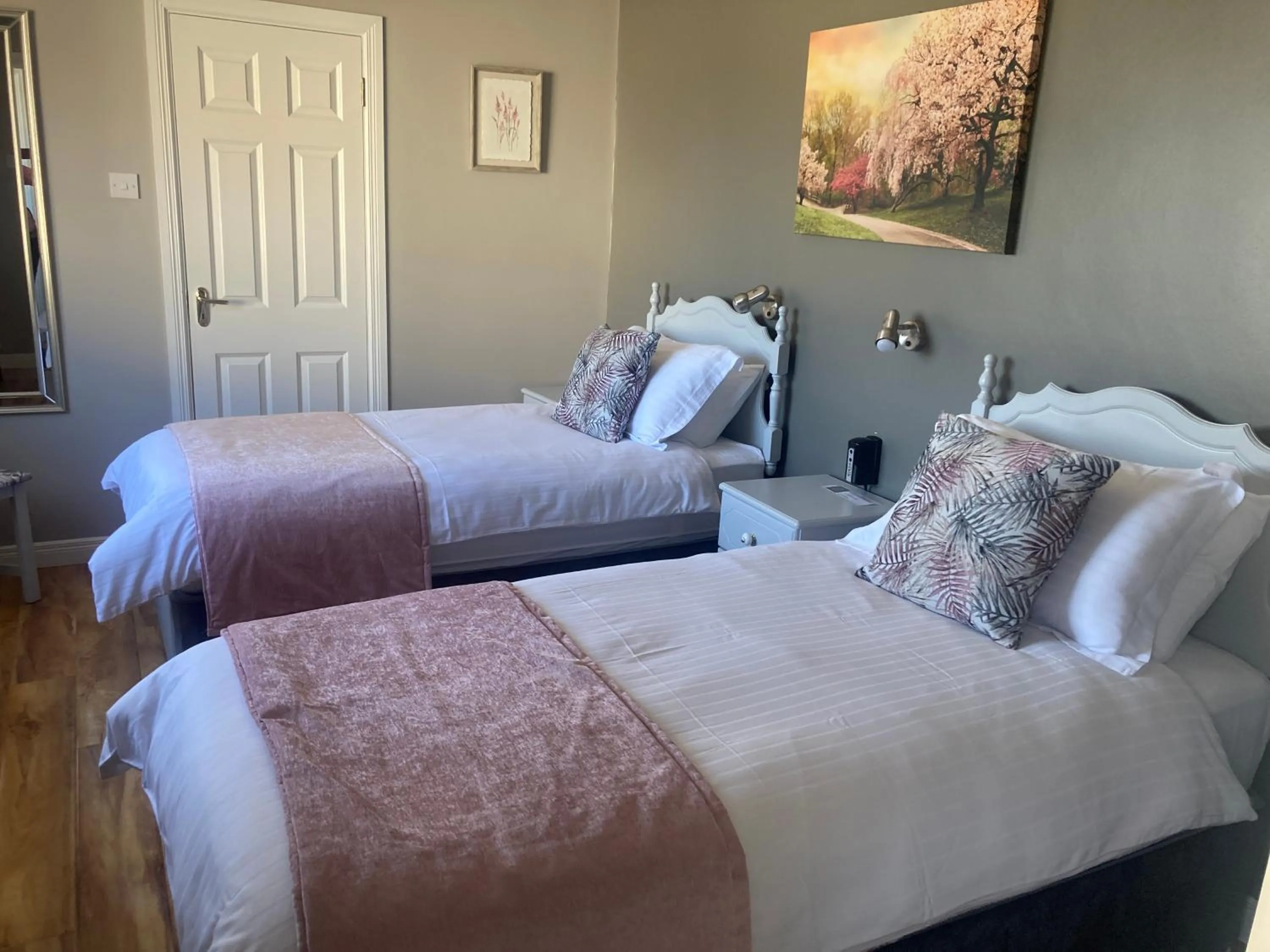 Bed in Steeple View B&B Guesthouse Donegal - Newly renovated in 2023