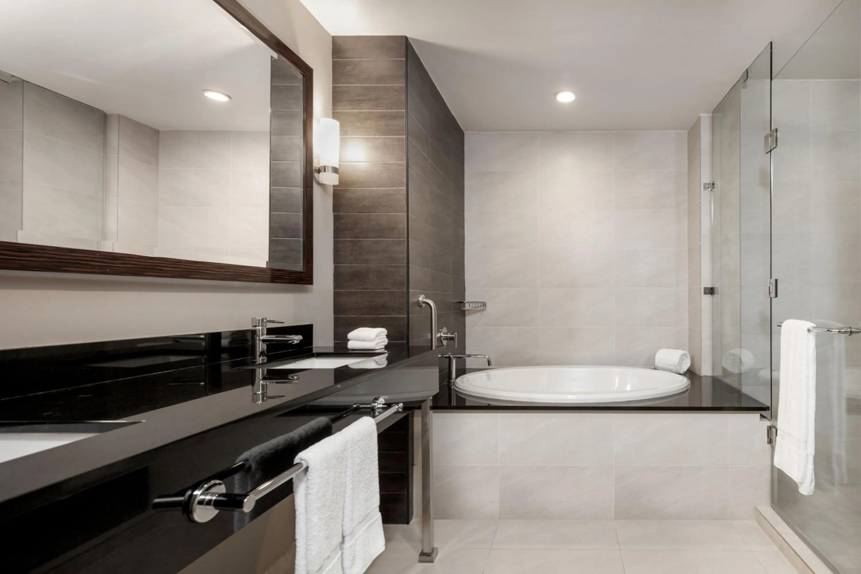 Bathroom in Marriott Panama Hotel - Albrook