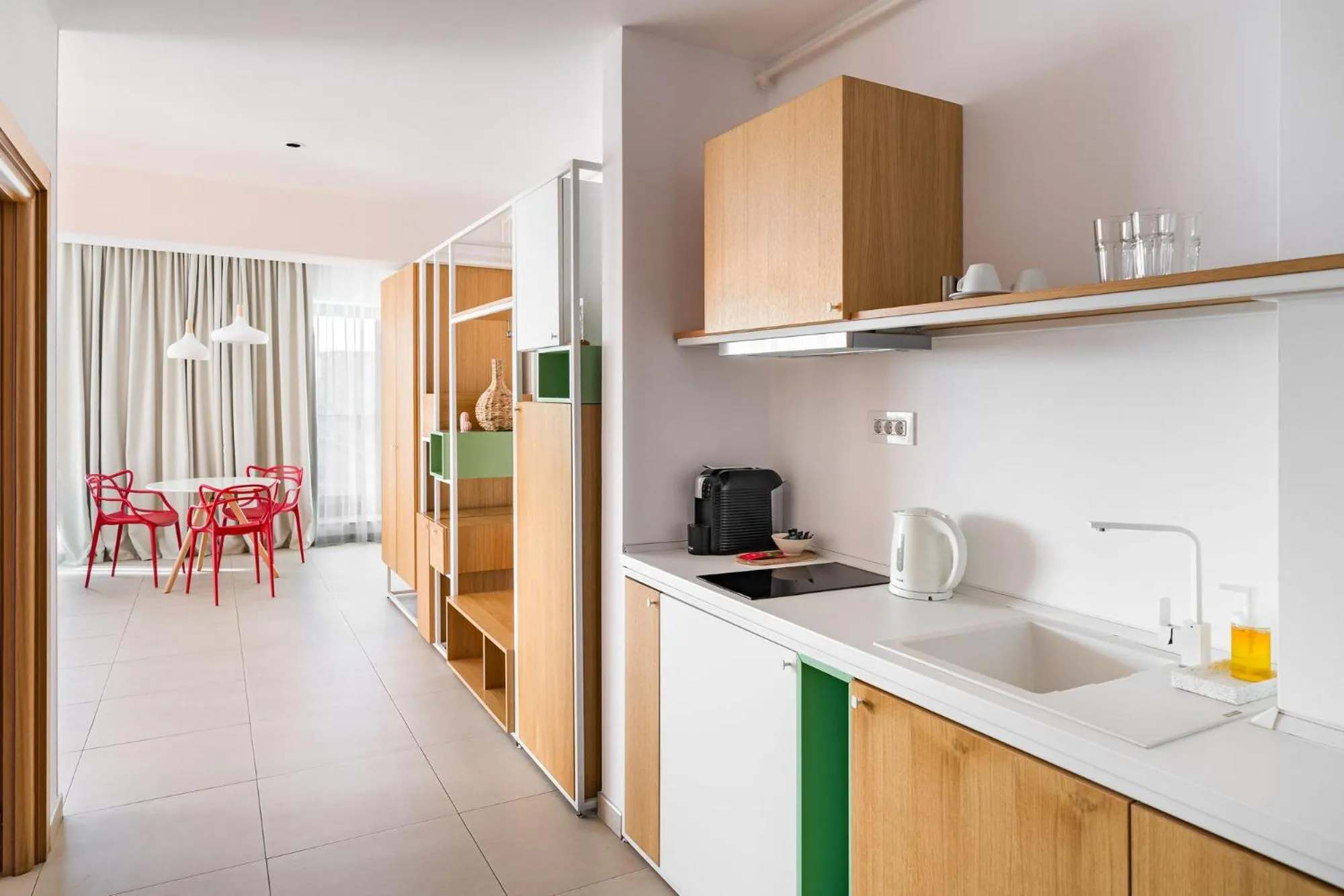Kitchen or kitchenette in Riva Mamaia Beach Apart Hotel